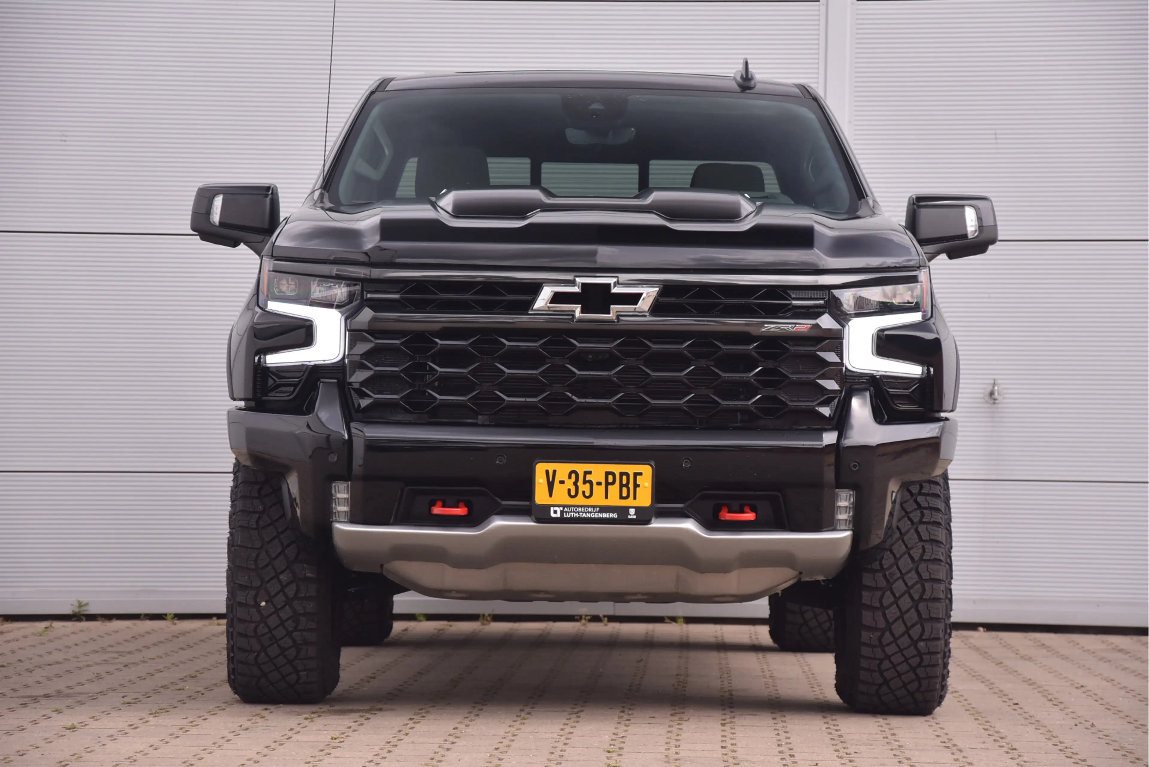 Chevrolet Silverado 6.2 ZR2 — photo 21