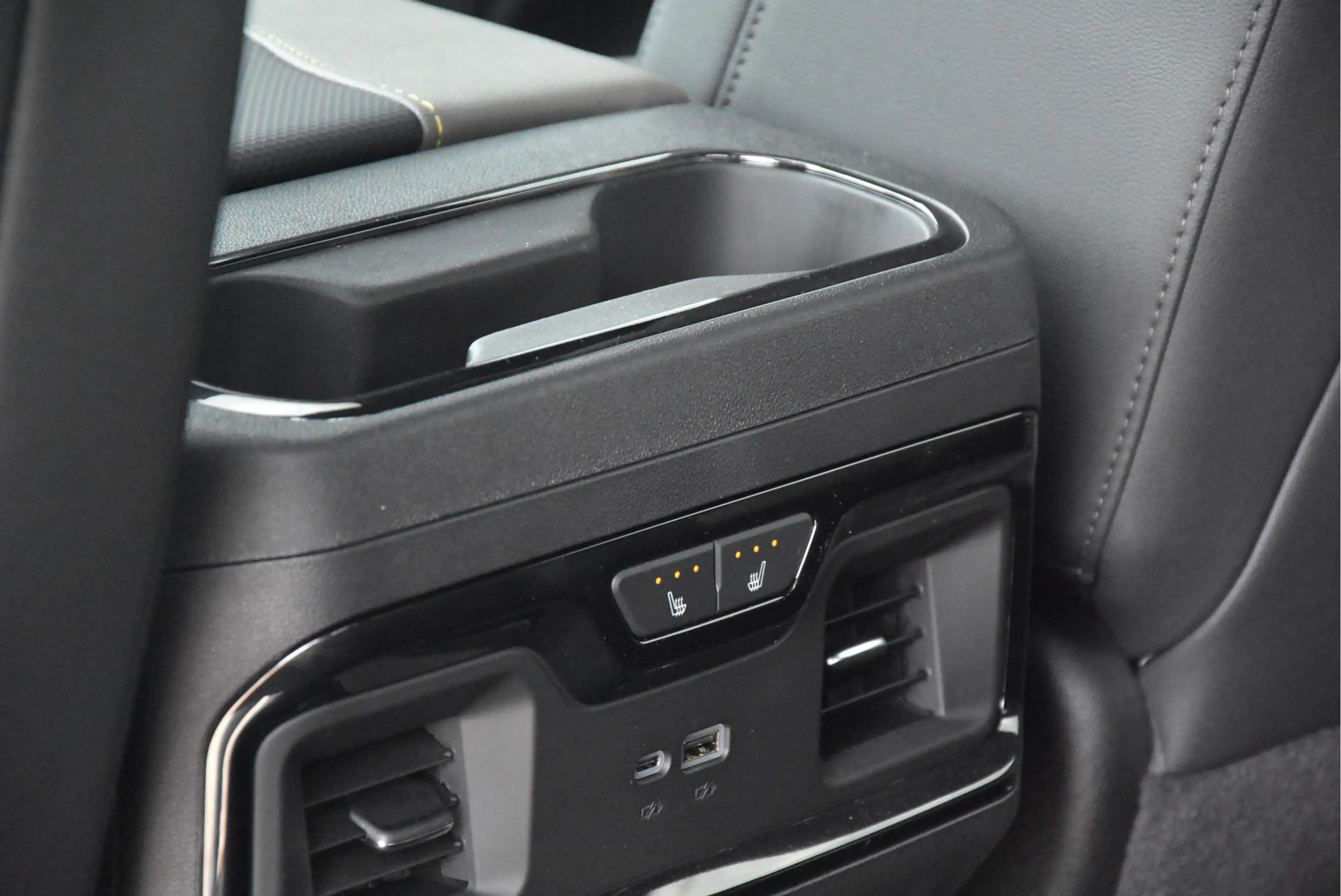 Chevrolet Silverado 6.2 ZR2 — photo 28