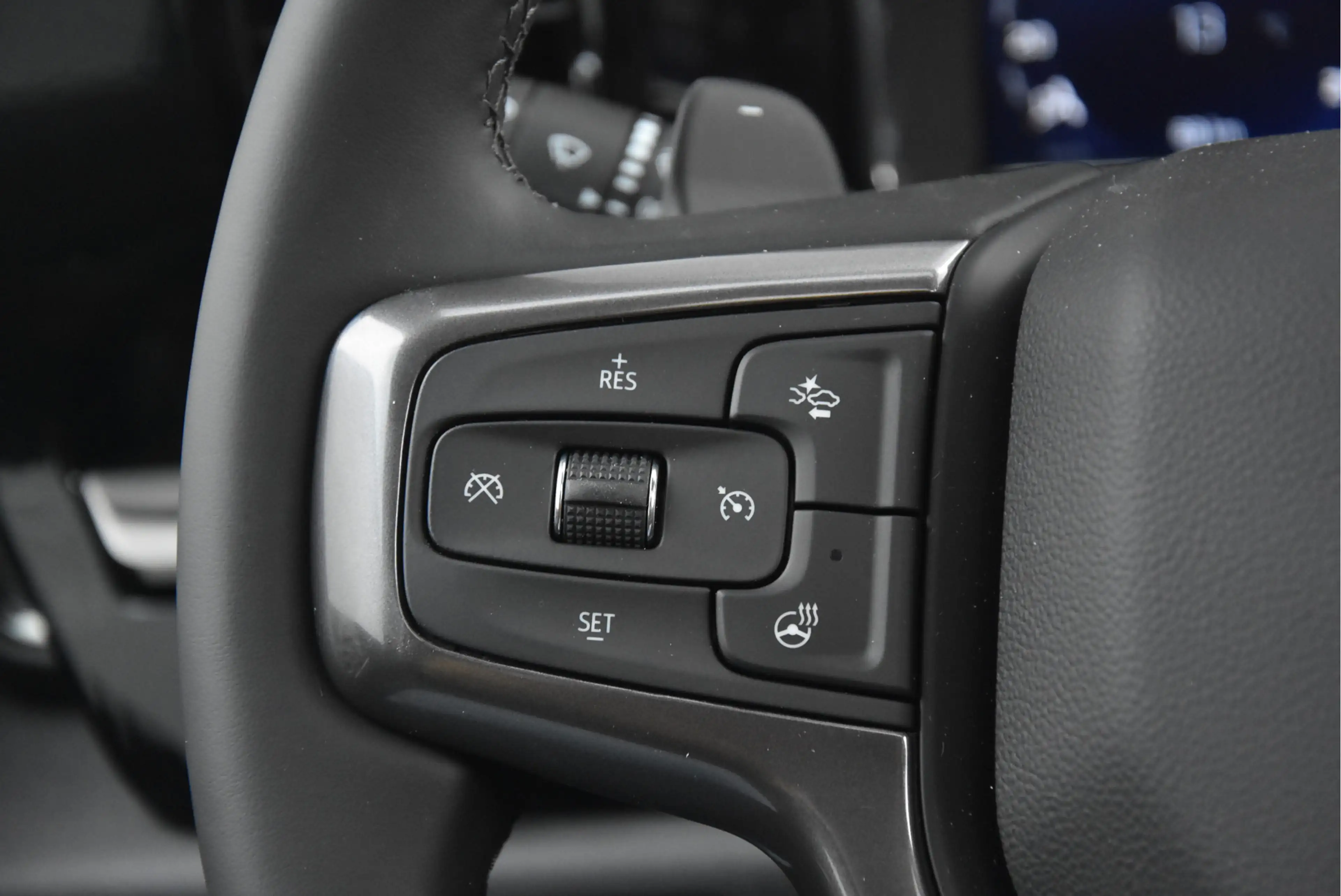 Chevrolet Silverado 6.2 ZR2 — photo 7