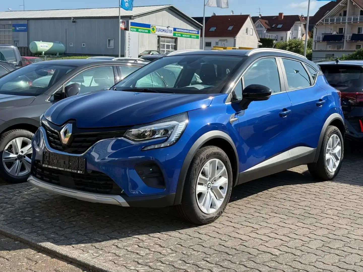 Renault Captur II 1.3 TCe 140 Mild-Hybrid Evolution Blau - 1
