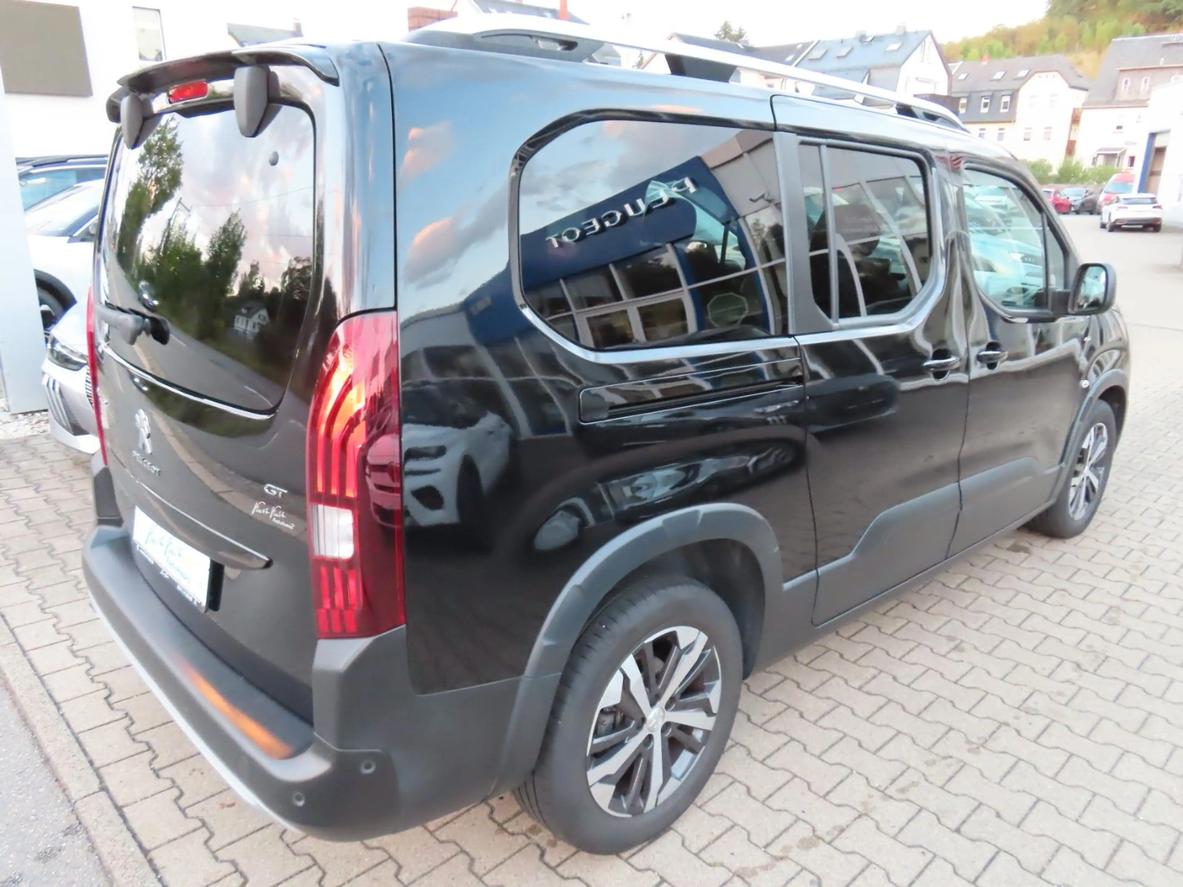 Peugeot Rifter L2 GT PT 130 EAT8*AHK*SHZ*7-Sitzer* — photo 7