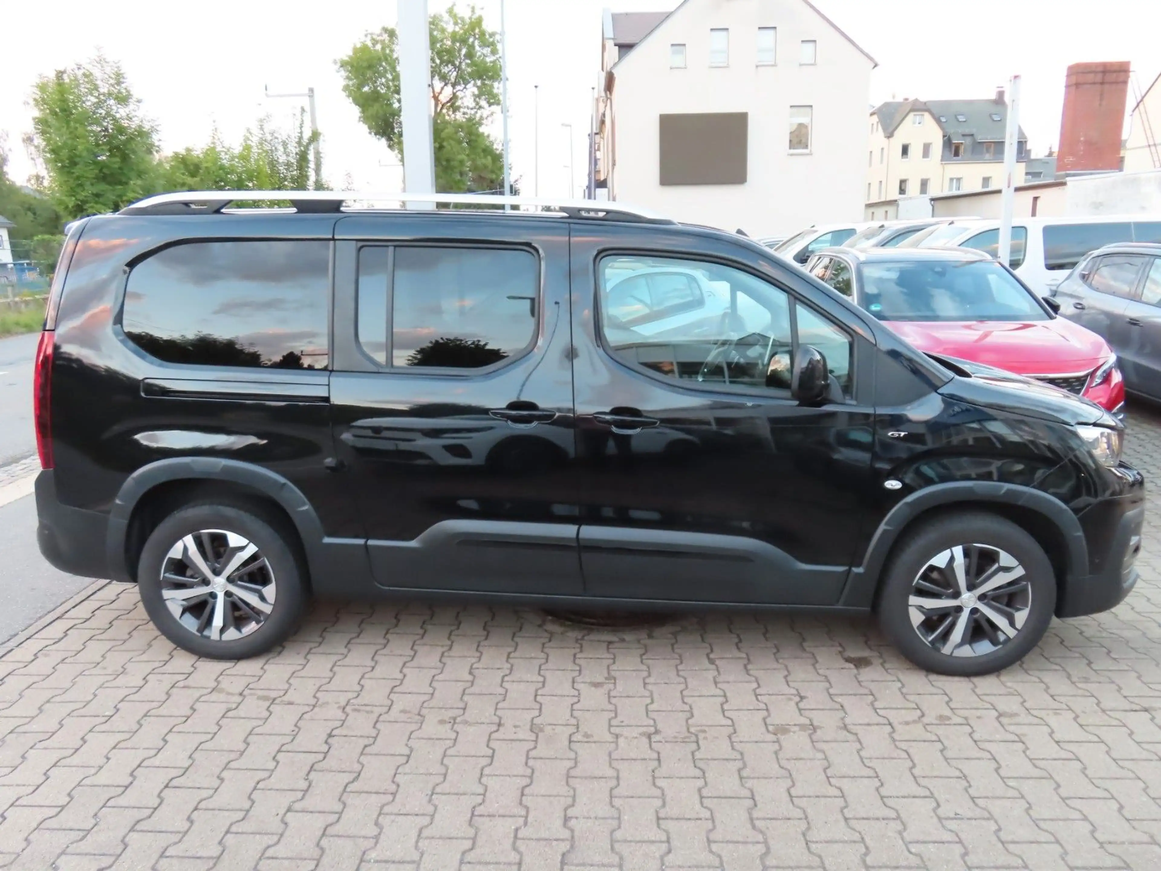 Peugeot Rifter L2 GT PT 130 EAT8*AHK*SHZ*7-Sitzer* — photo 8