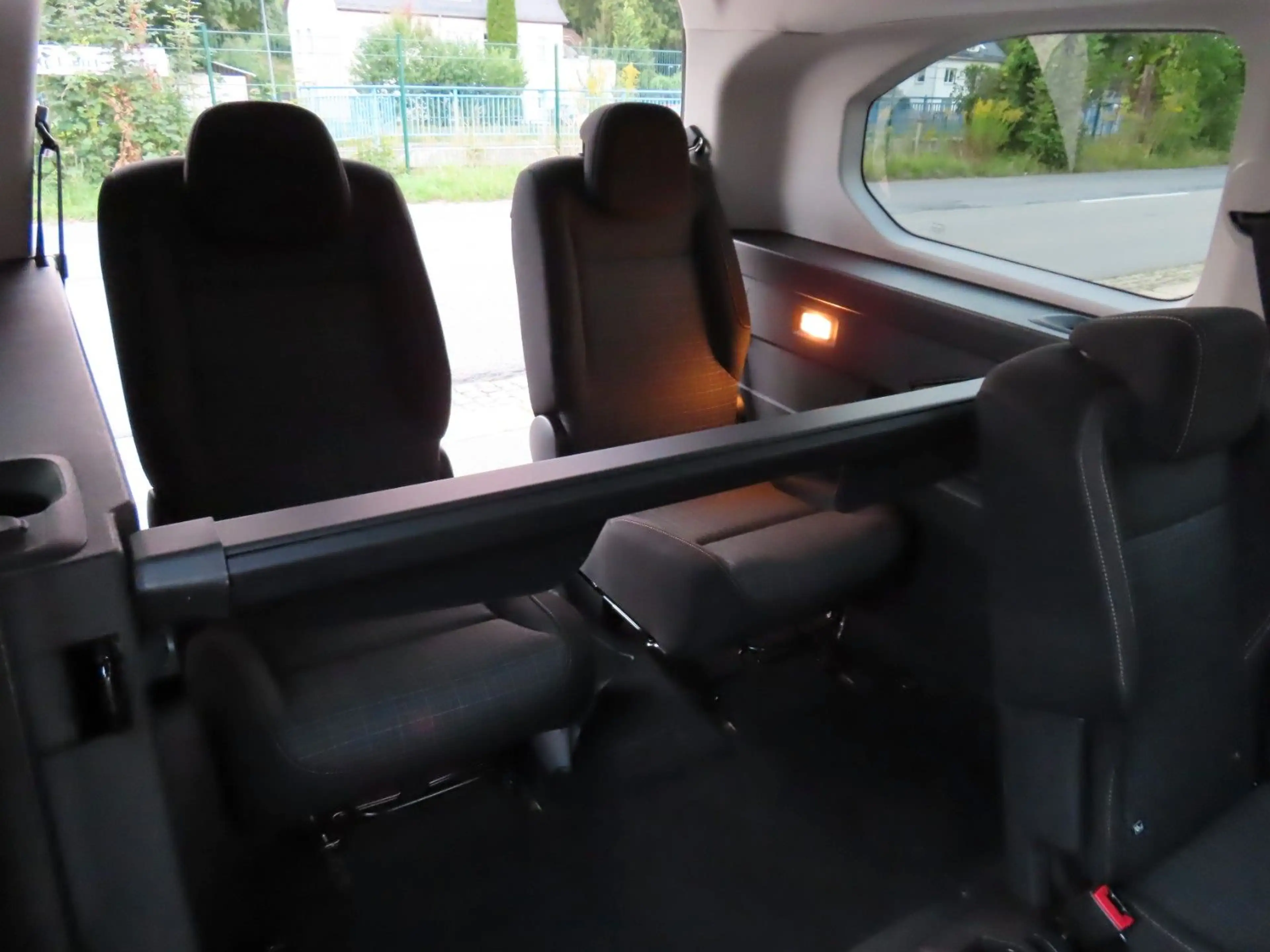 Peugeot Rifter L2 GT PT 130 EAT8*AHK*SHZ*7-Sitzer* — photo 15