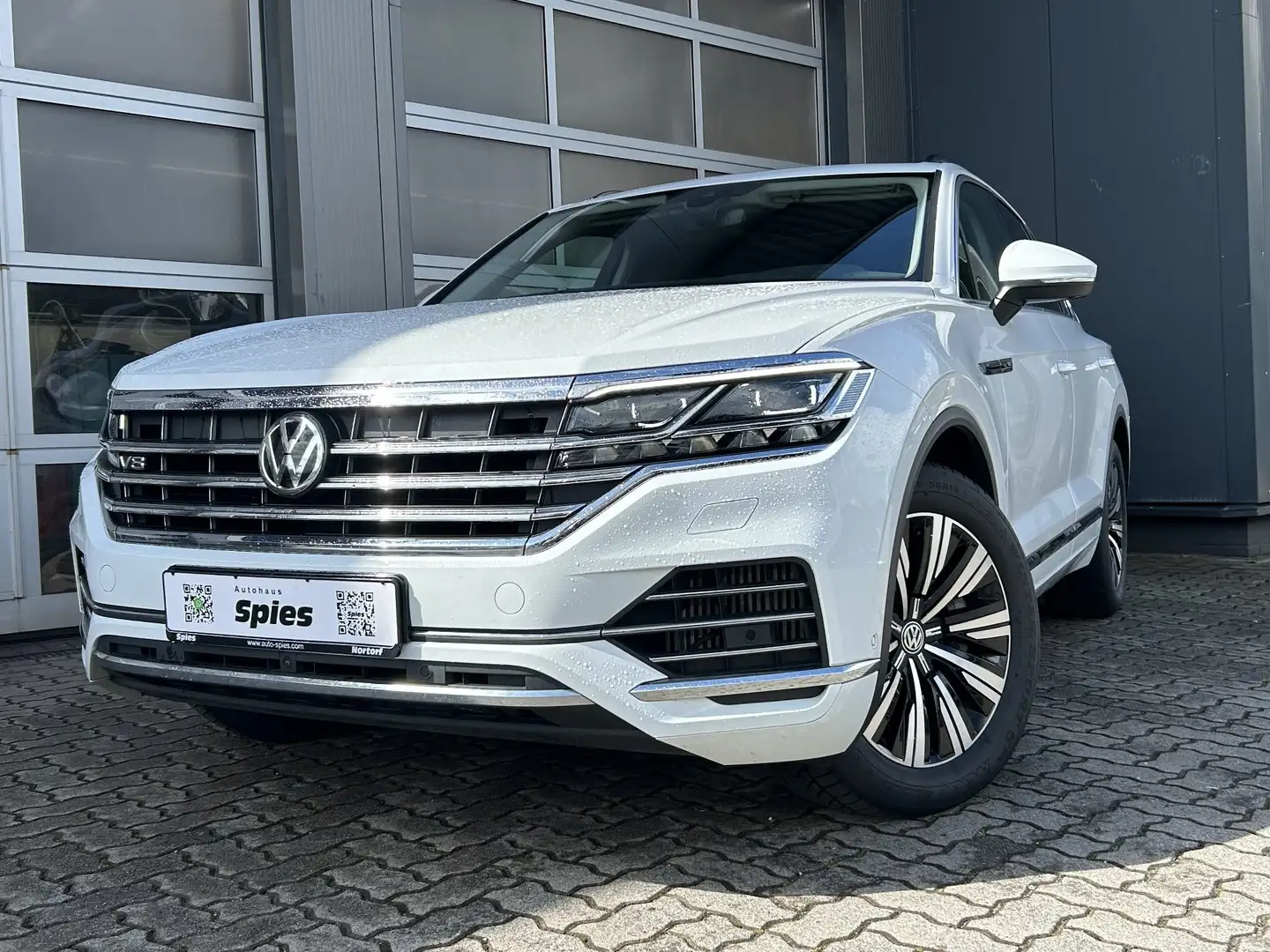Volkswagen Touareg V8 4.0 TDI Luftf. AHK LED-Matrix Virtual Coc. Blanco - 2