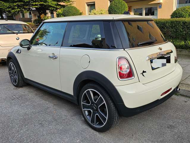 Imagine MINI Cooper D Mini Cooper D Aut.