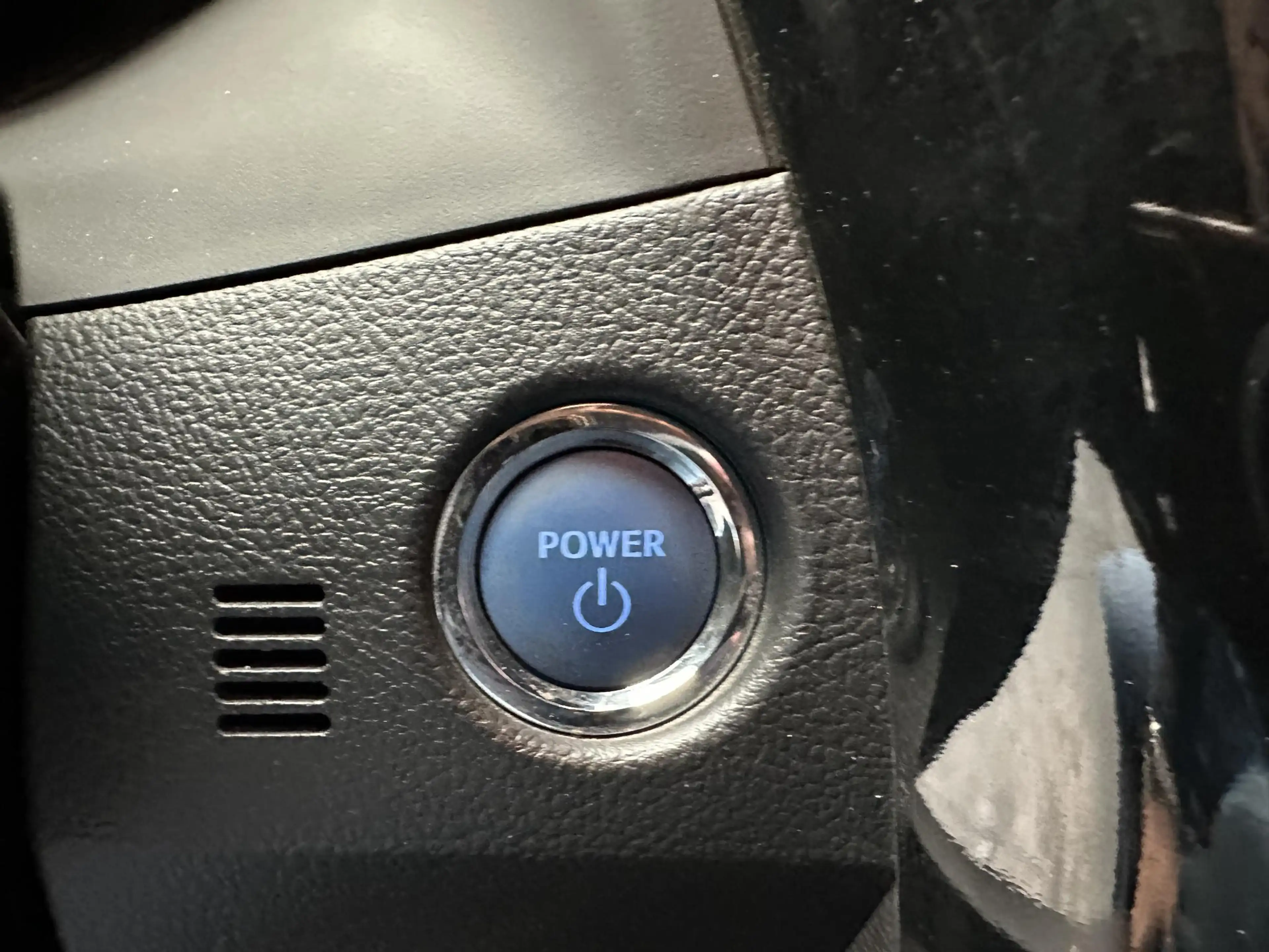 Toyota Auris 1.8 Hybrid Dynamic — photo 12