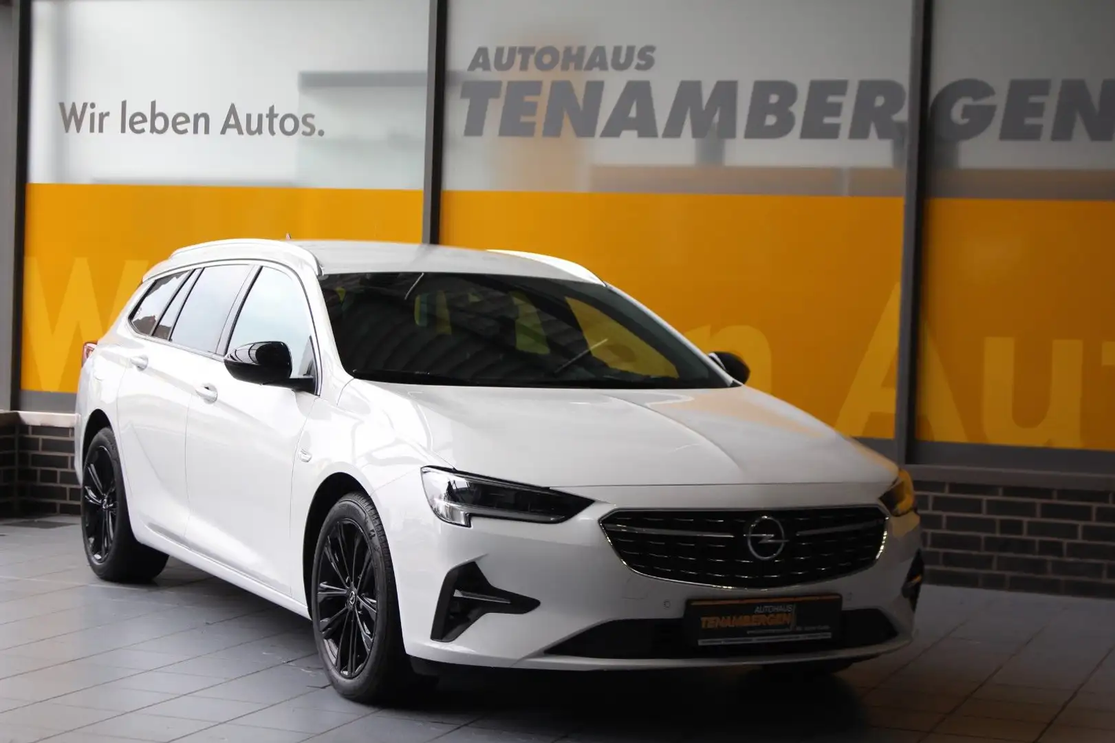 Opel Insignia B ST 4x4 Leder Massage Bose Matrix AHK Blanc - 2