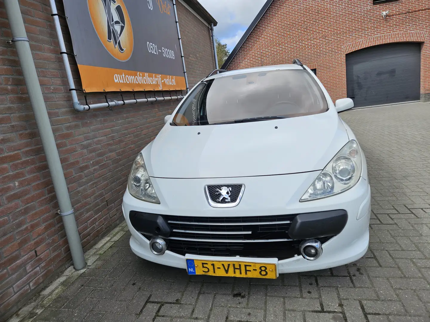 Peugeot 307 Break 1.6 HDiF Premium Blanco - 2