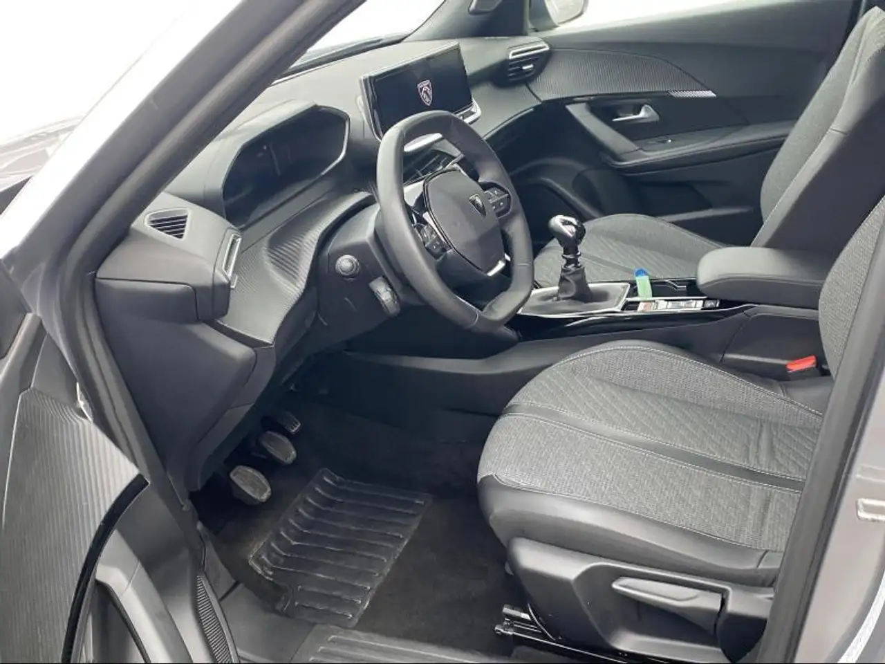 Peugeot 2008 Allure 1.2 Turbo 100 Man.6, миниатюра 8