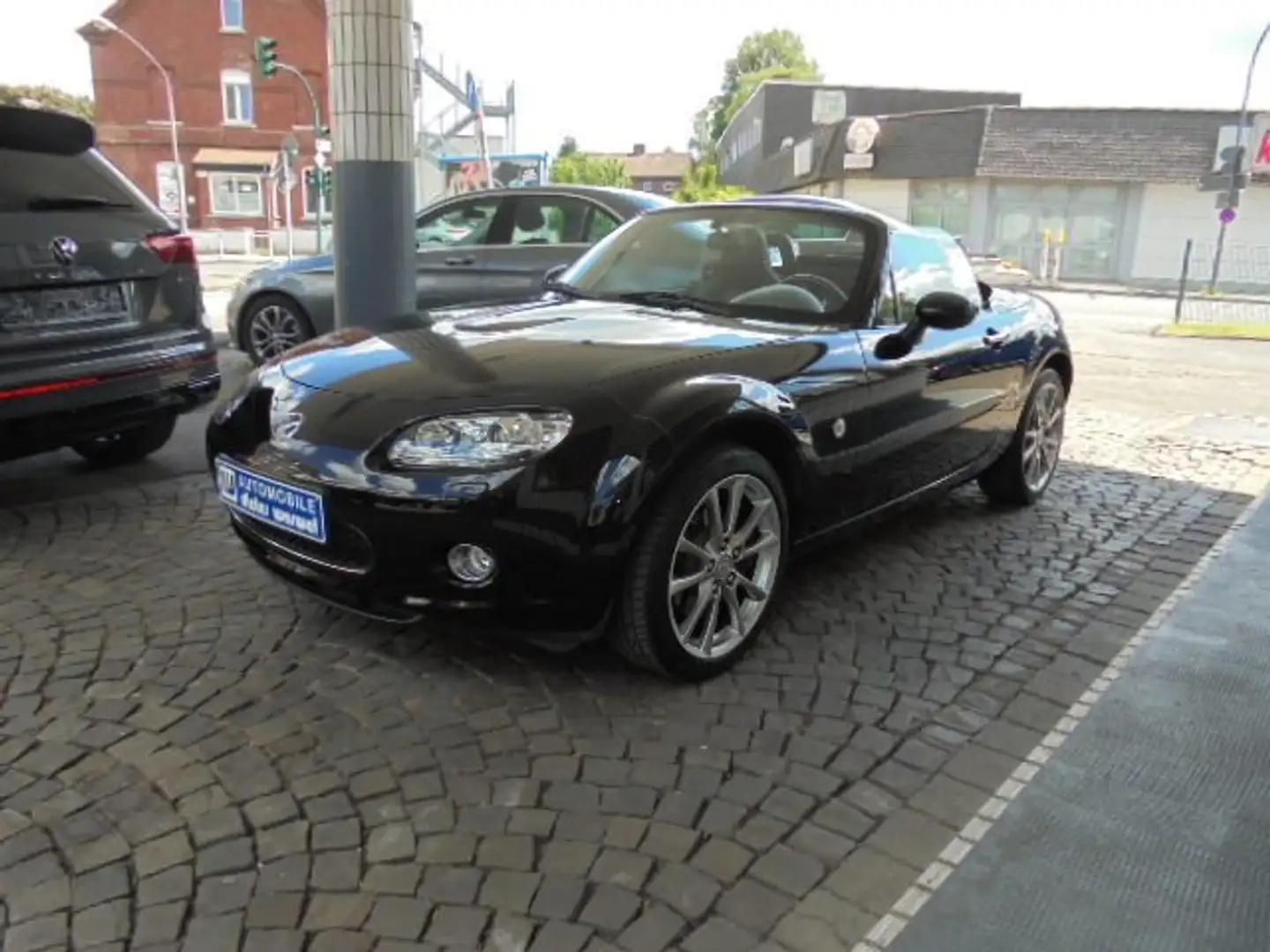Mazda MX-5 1.8 MZR Niseko Garantiert nur 68.000 Km! Stahldach Schwarz - 1