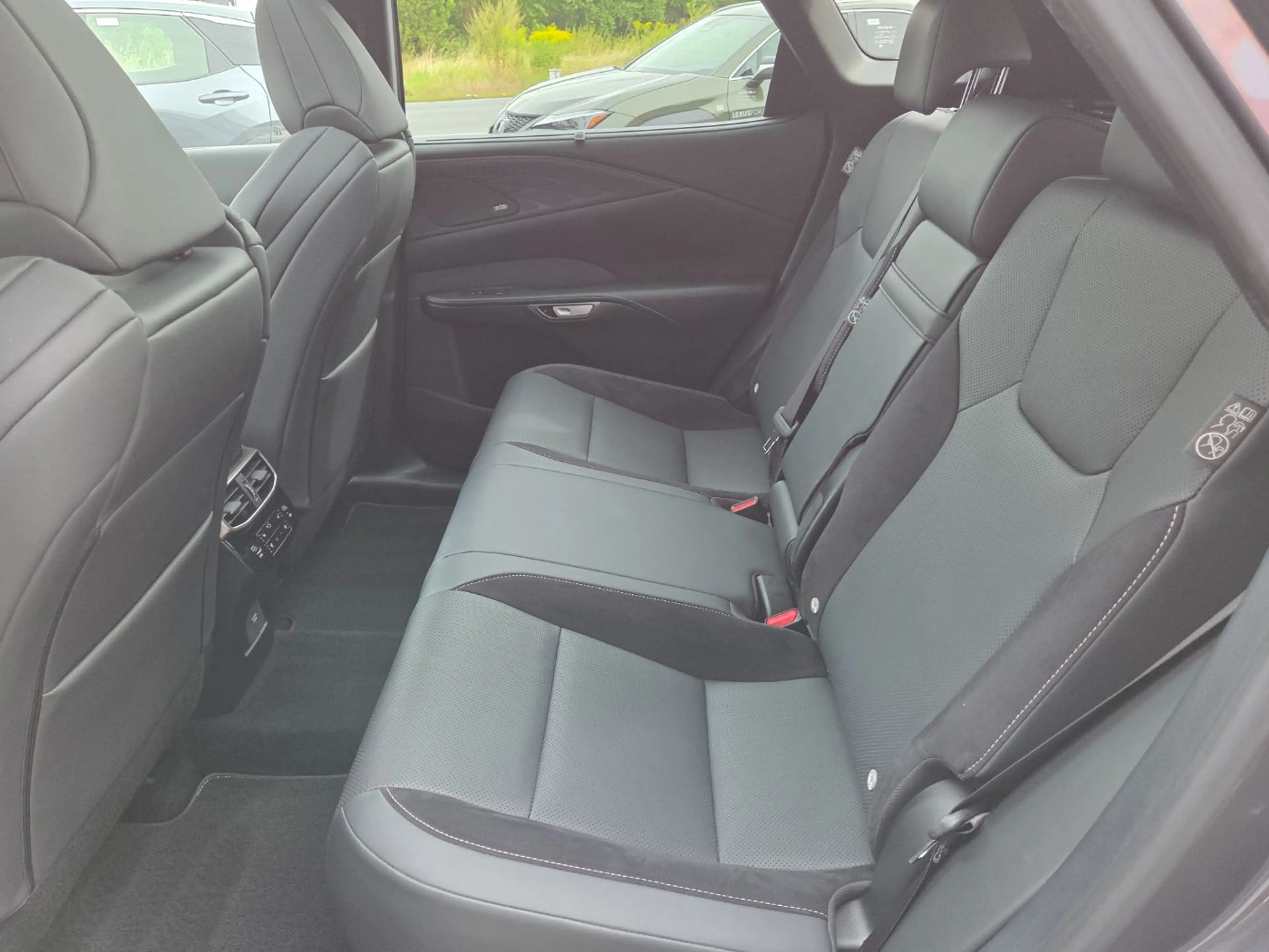 Lexus RX 500h Sport DIRECT4 F SPORT+ ACC+LED+SD — photo 10