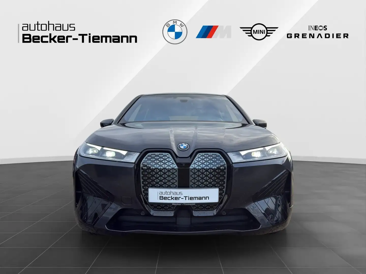 BMW iX xDrive50 Sportpaket/SkyLounge/B&W/AHK/DrivingPro/P Grau - 2