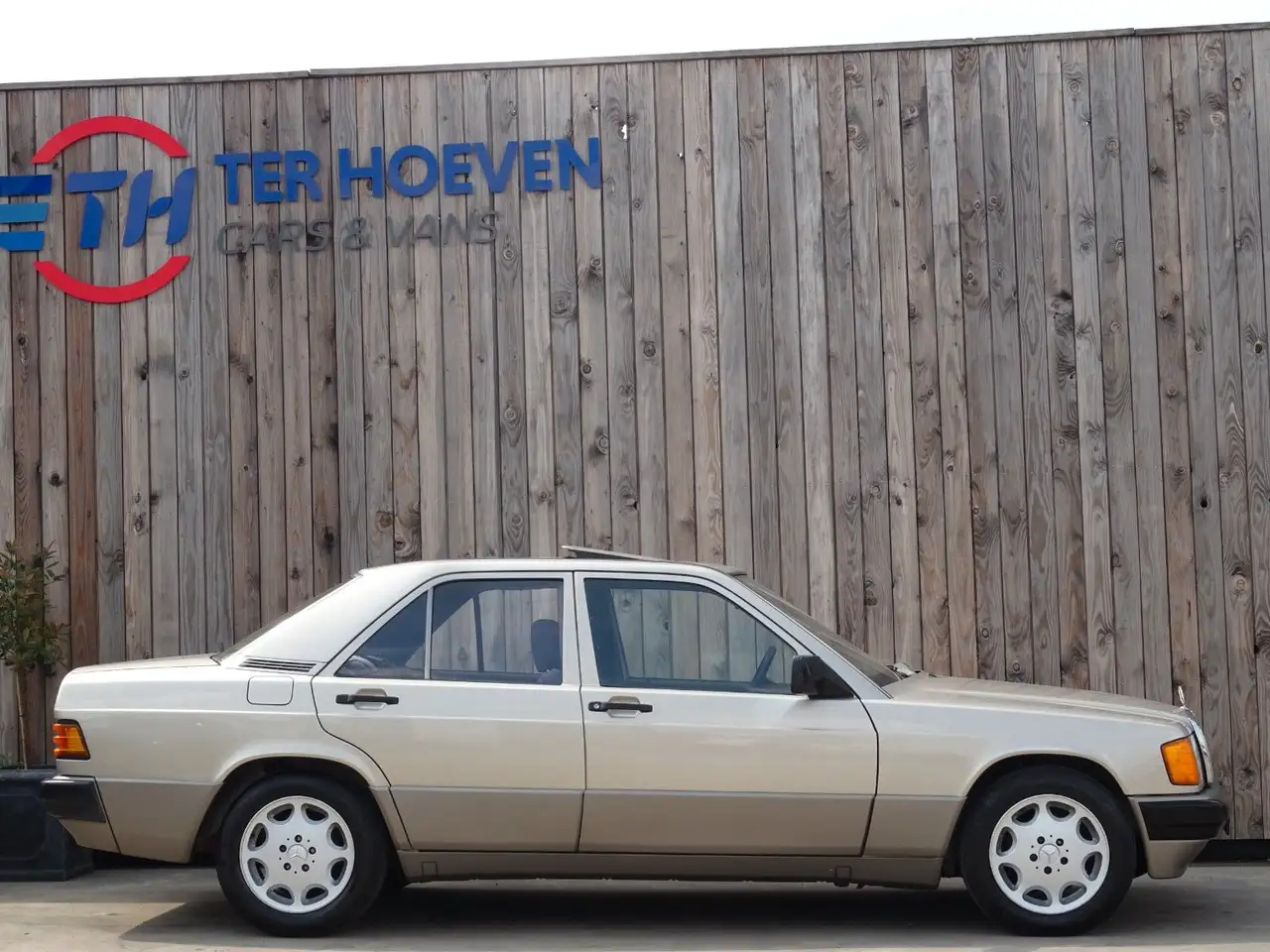 Mercedes-Benz 190 E W201 Automatik H-Zulassung Schiebedach, foto 4
