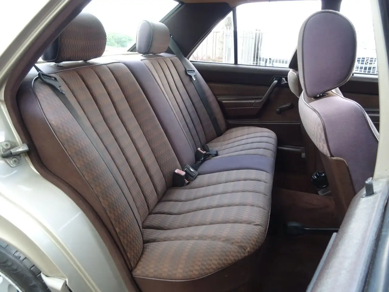 Mercedes-Benz 190 E W201 Automatik H-Zulassung Schiebedach, foto 10