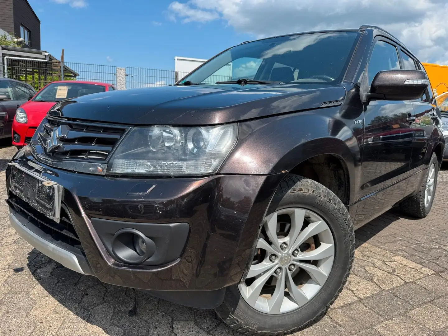 Suzuki Grand Vitara 1.9 DDiS Comfort,4X4,Klima,1-Hand Marrón - 1