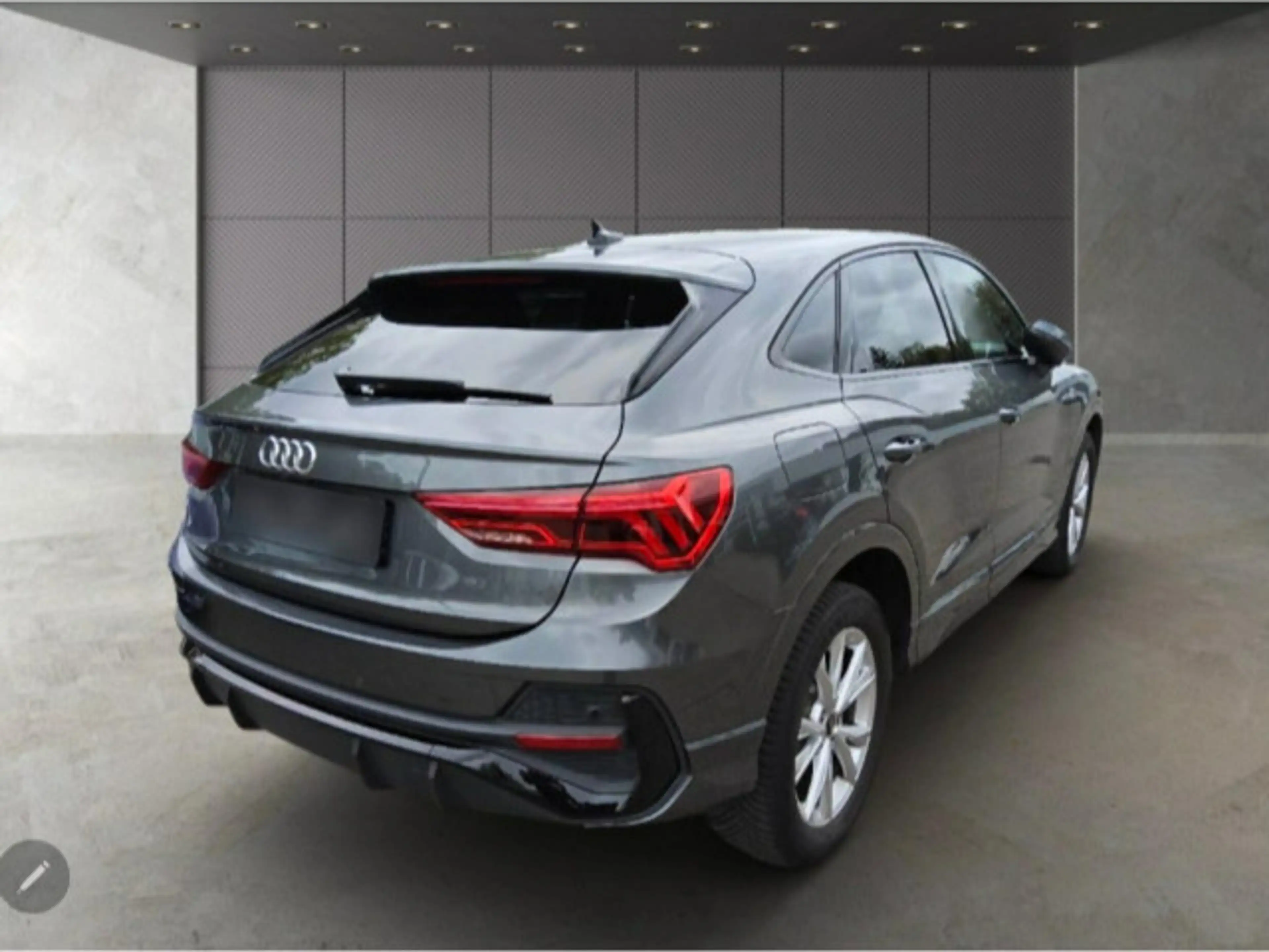 Audi Q3 Sline 35TFSI NAVI LED AHK PANO RFK — photo 4
