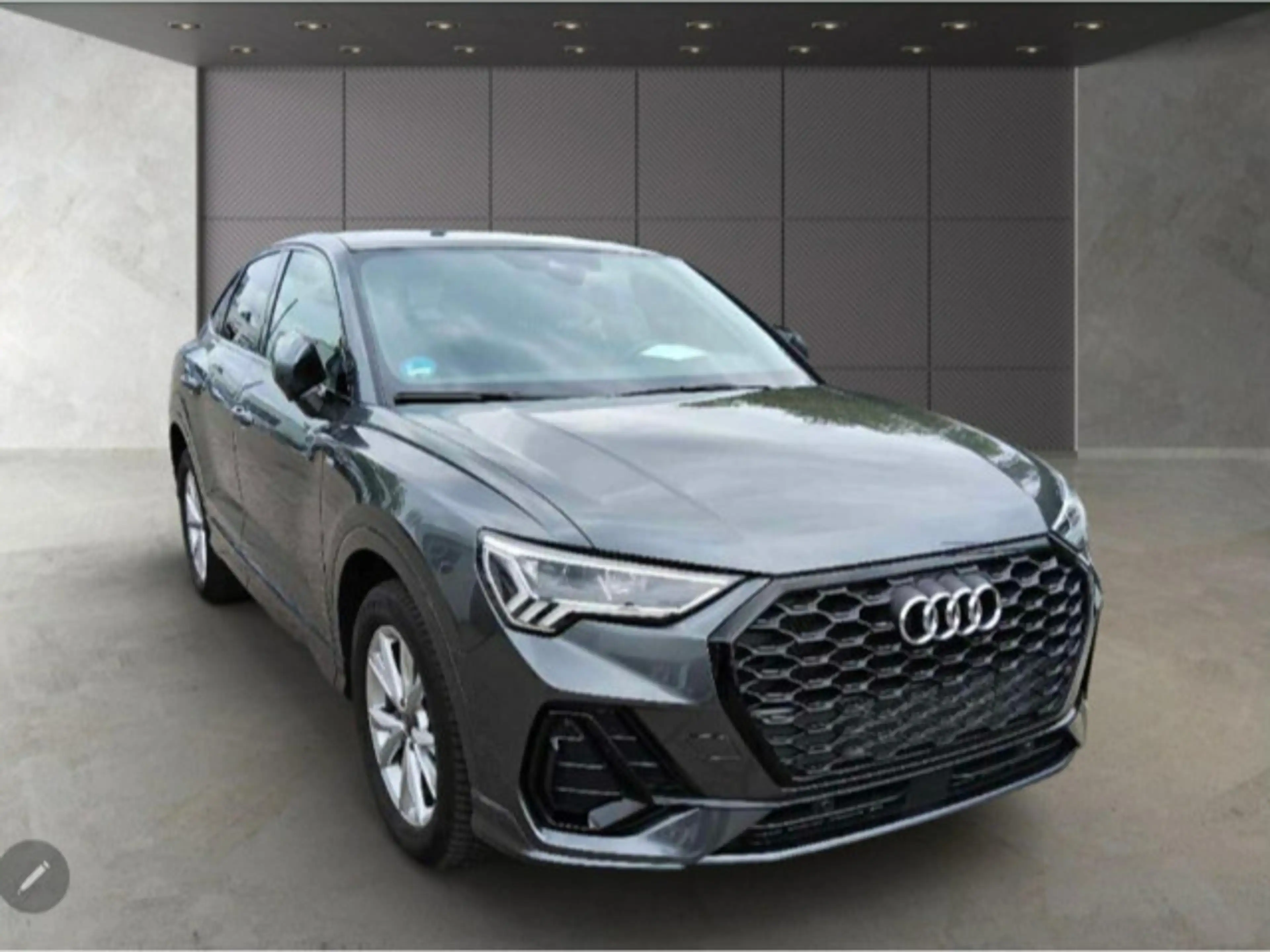 Audi Q3 Sline 35TFSI NAVI LED AHK PANO RFK — photo 3