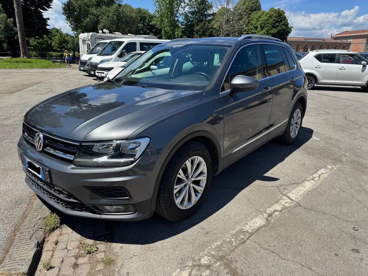Volkswagen Tiguan Tiguan II 2016 1.6 tdi Business 115cv Grigio - 1