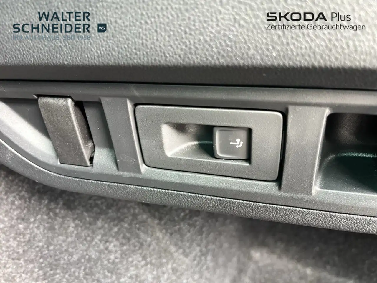 Skoda Octavia Combi 1.4 TSI DSG iV Style Navi Matrix A, миниатюра 12