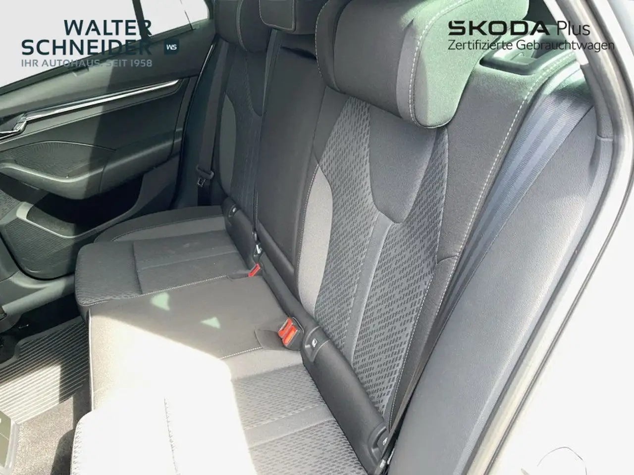 Skoda Octavia Combi 1.4 TSI DSG iV Style Navi Matrix A, миниатюра 10