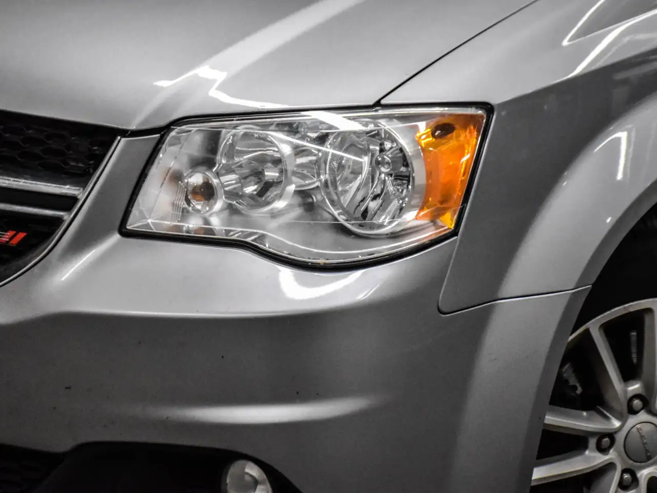 Dodge Grand Caravan снимка Dodge Grand Caravan