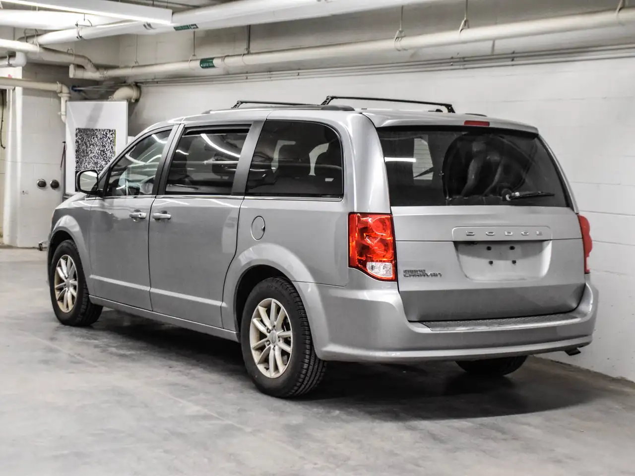 Dodge Grand Caravan снимка Dodge Grand Caravan