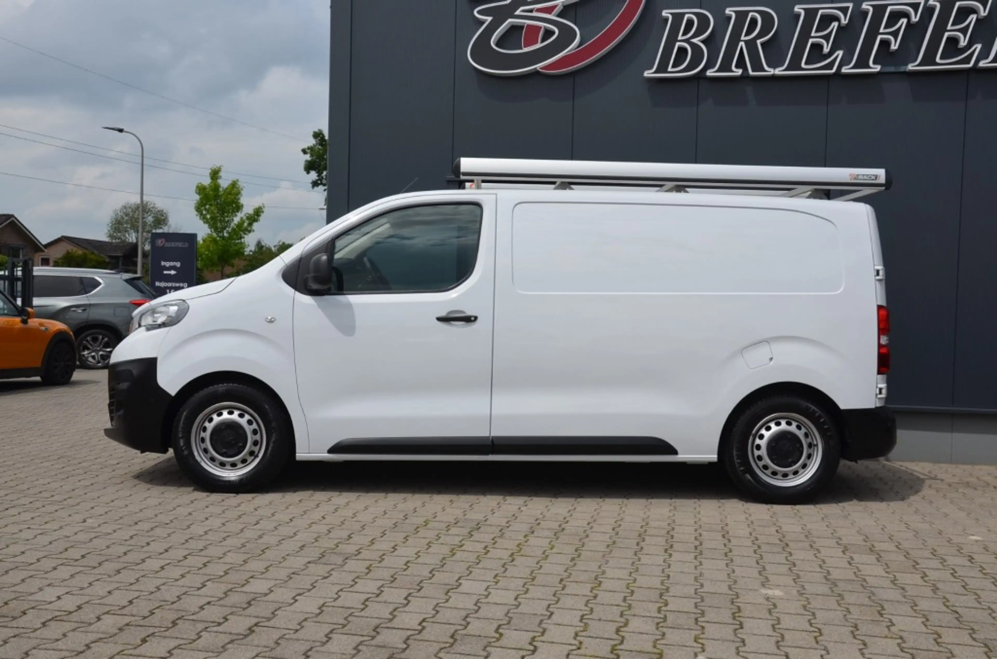 Peugeot Expert 2.0 BLUEHDI 145 S&S — photo 3