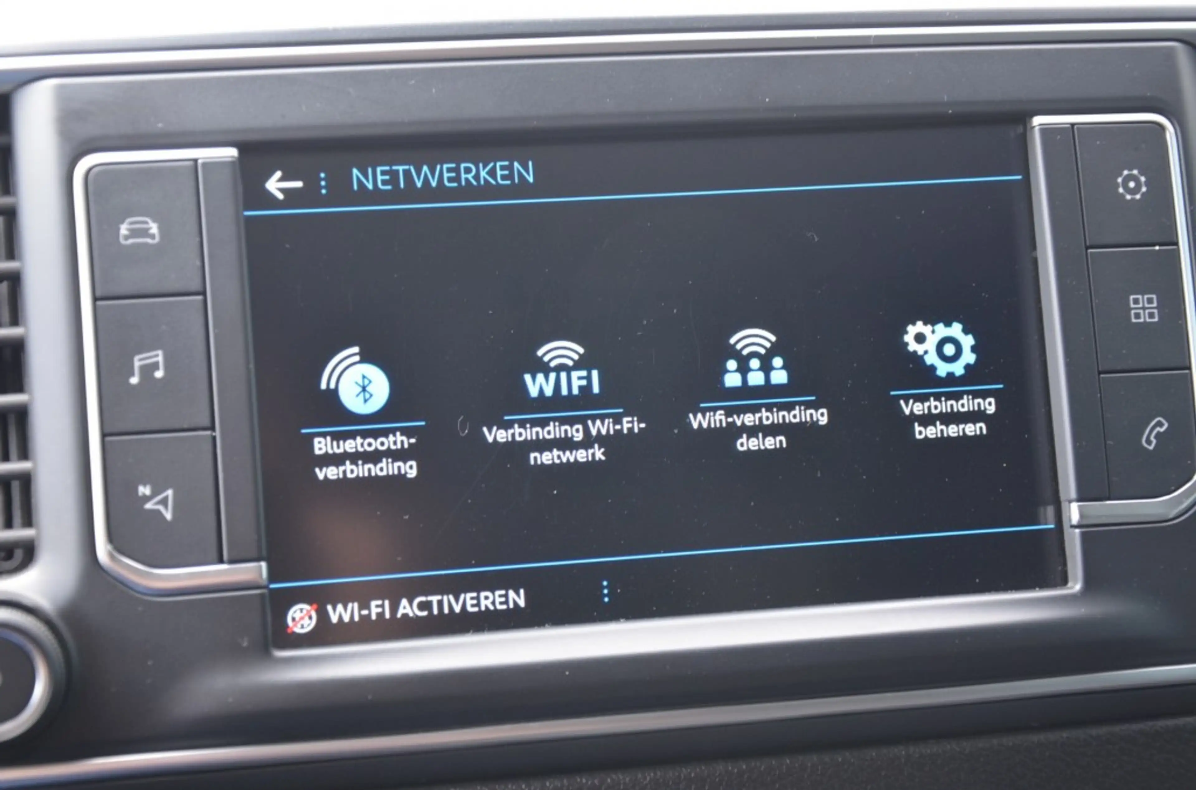 Peugeot Expert 2.0 BLUEHDI 145 S&S — photo 15