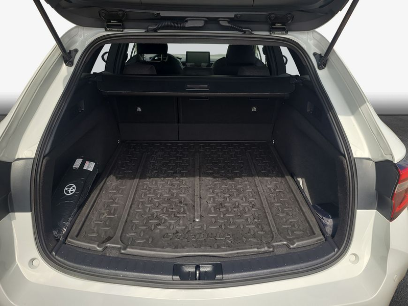 Toyota Corolla 1.8 Hybrid Touring Sports Teamplayer — photo 8