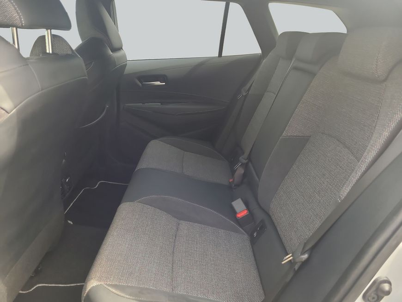 Toyota Corolla 1.8 Hybrid Touring Sports Teamplayer — photo 11