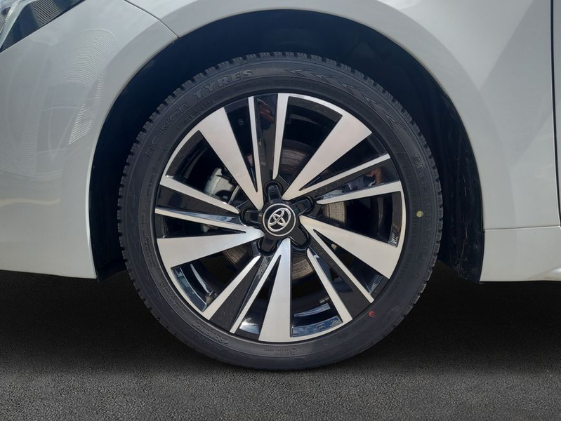 Toyota Corolla 1.8 Hybrid Touring Sports Teamplayer — photo 7