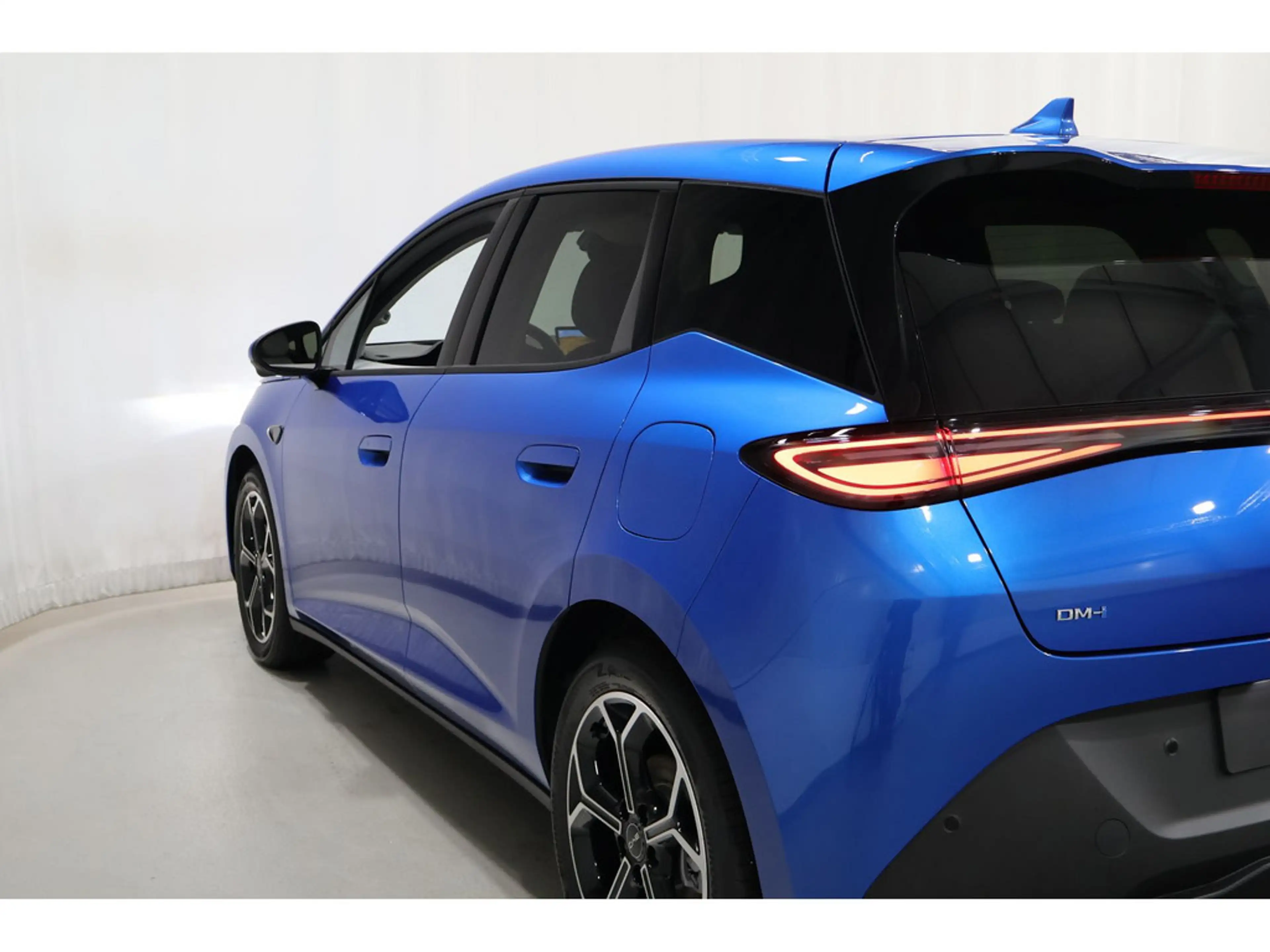 BYD Dolphin G DM-i Comfort Navi/Sitzheizung/Rückfahrkamera — photo 13