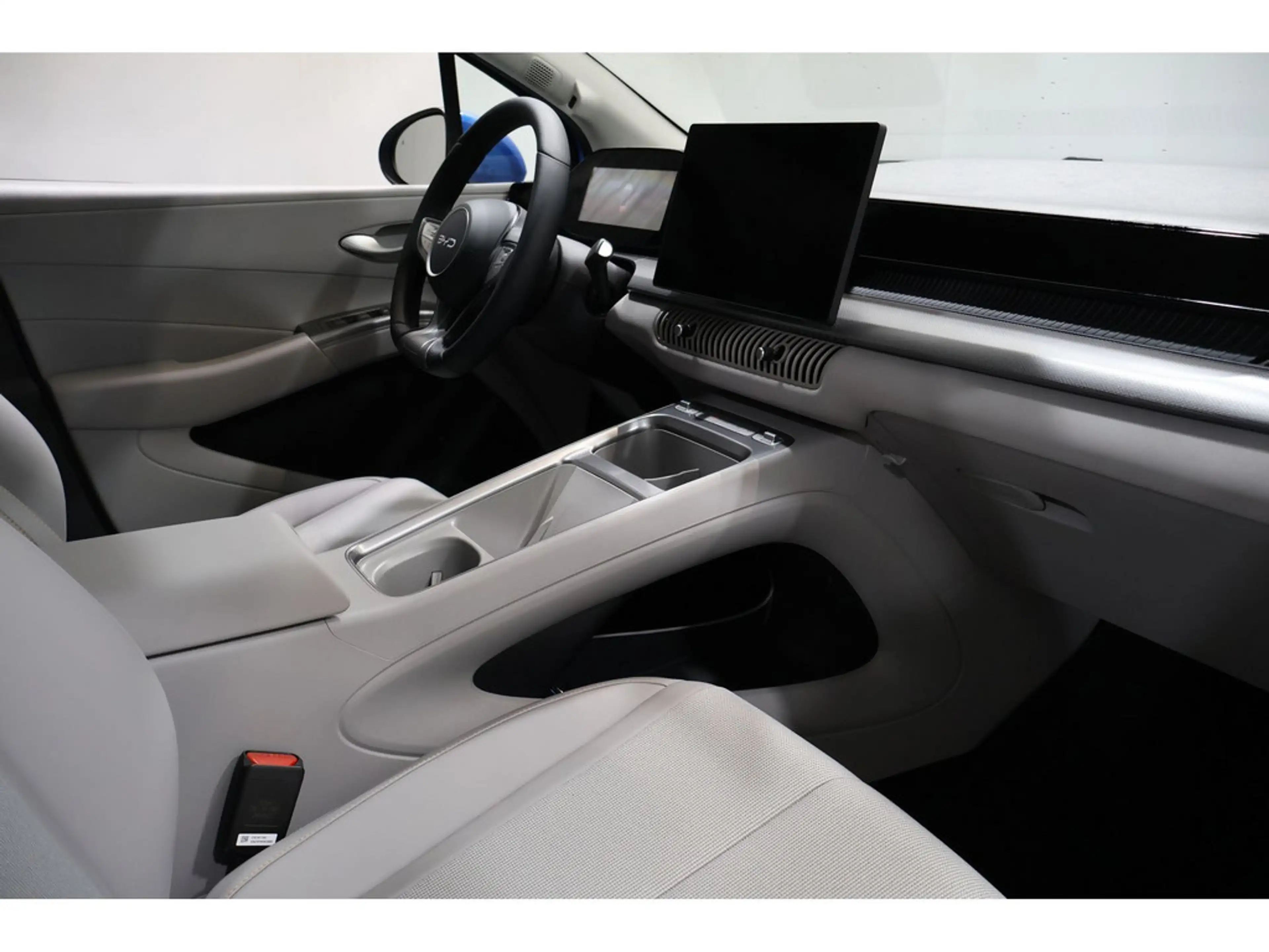 BYD Dolphin G DM-i Comfort Navi/Sitzheizung/Rückfahrkamera — photo 14