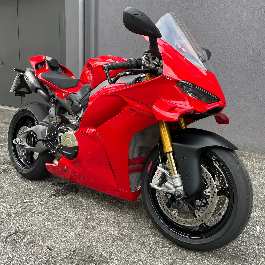 Ducati Panigale V4 S Rosso - 2