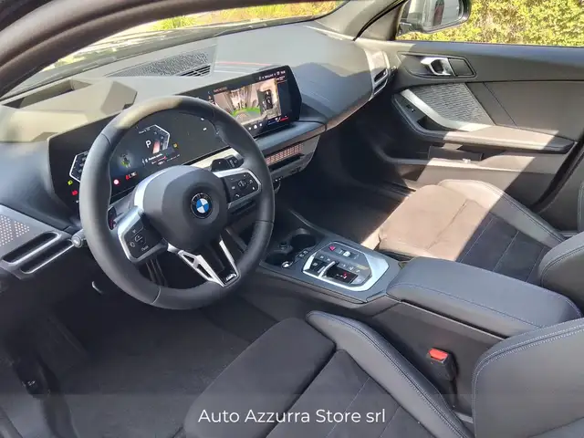 BMW 1 Series view 10