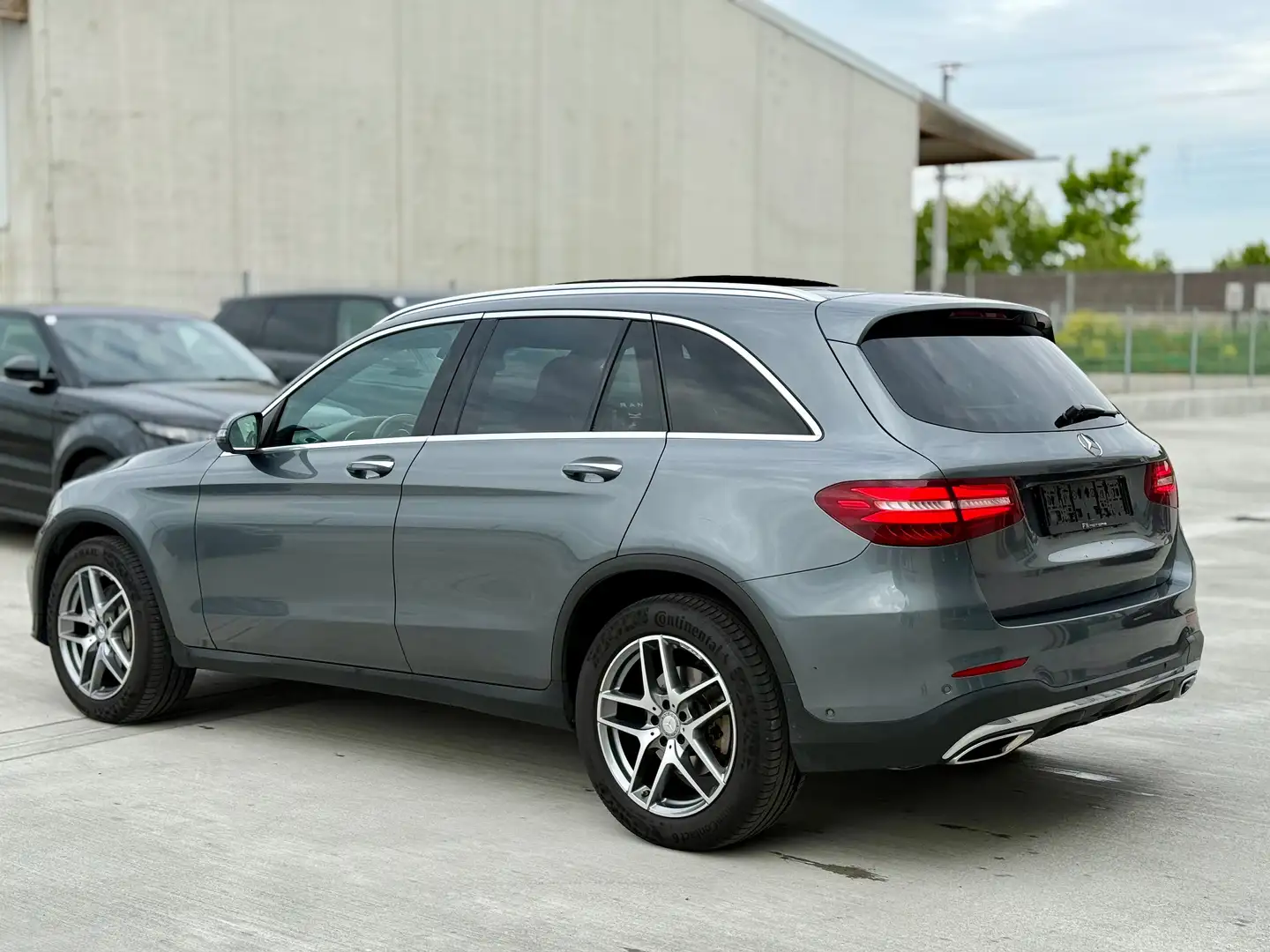 Mercedes-Benz GLC 250 GLC 250d 4Matic,AMG Line,PANO,AHK,Tempomat,Keyless Grau - 2