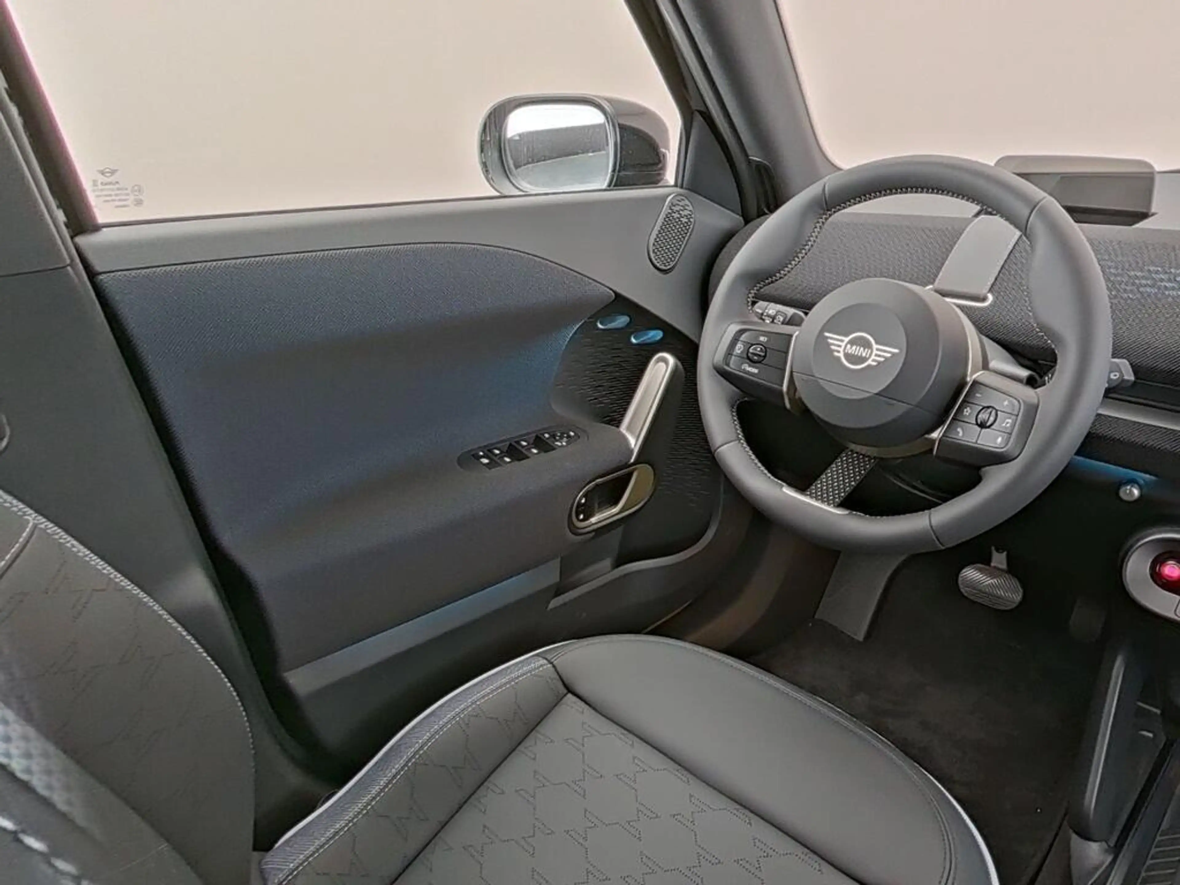 MINI Aceman E | Pakket S Plus + Classic Uitvoering — photo 10