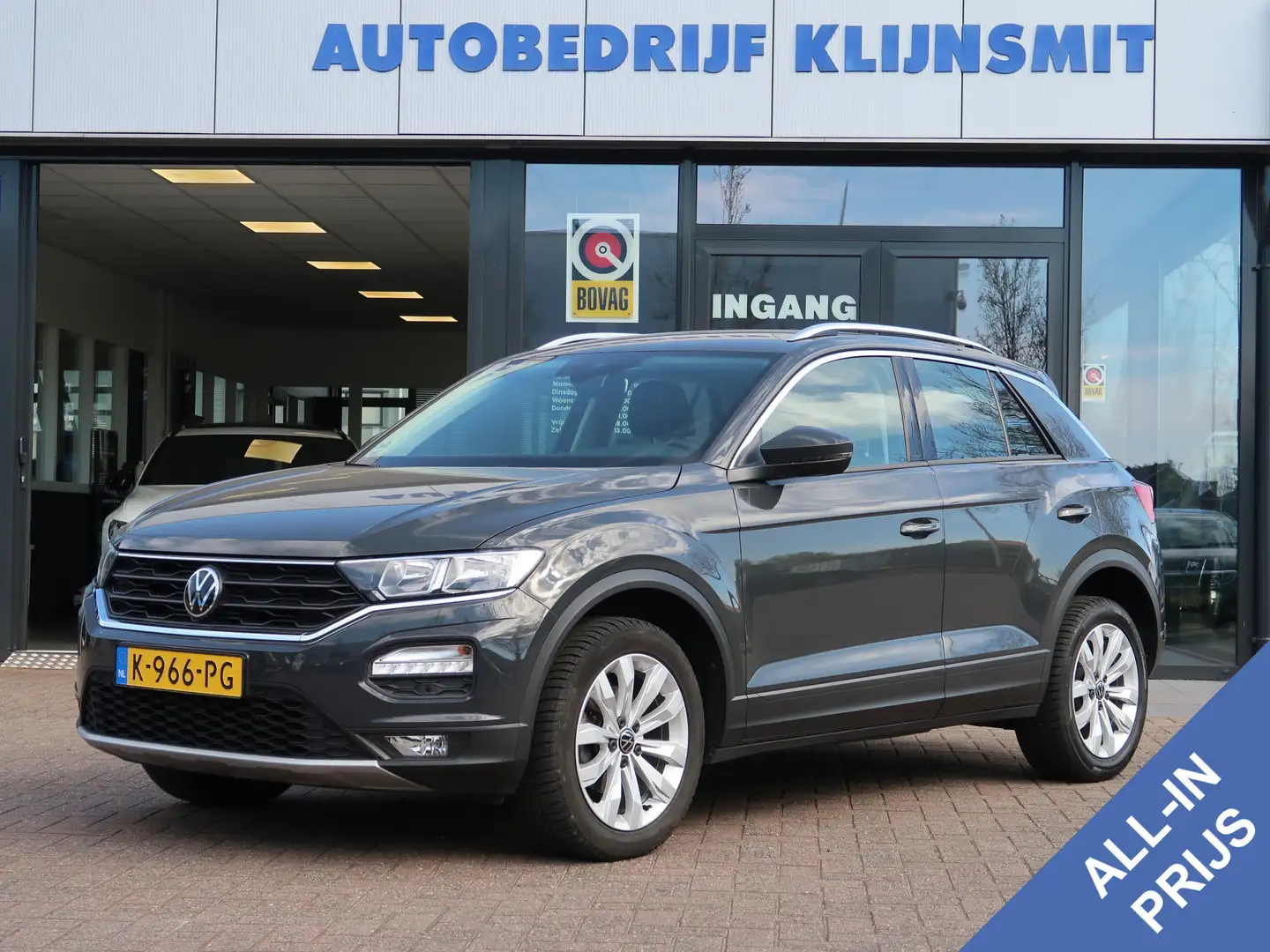 Volkswagen T-Roc 1.0 TSI Style Business | virtual | camera | stoelv Gris - 1