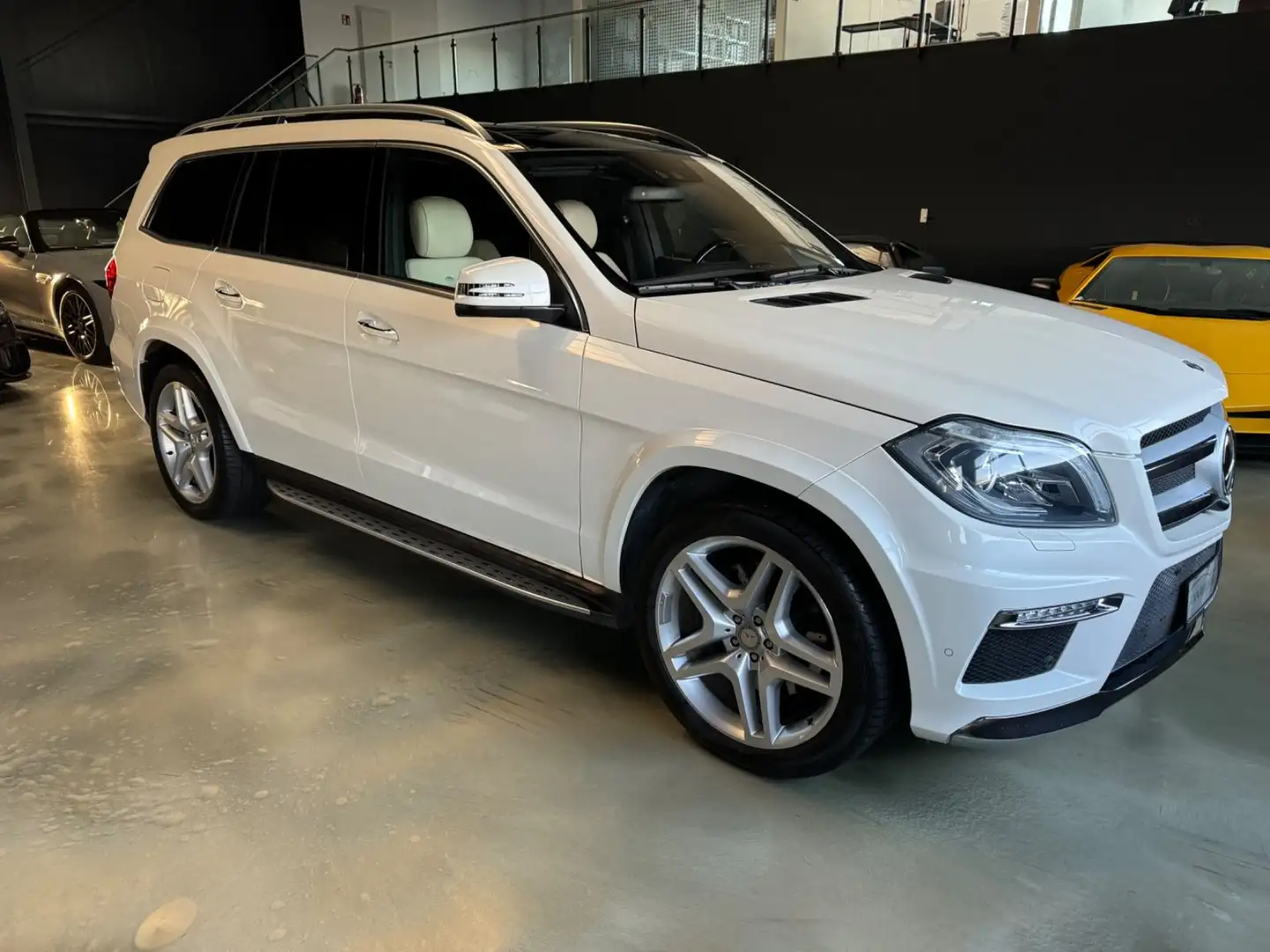 Mercedes-Benz GL 500 4M AMG SPORT/DESIGNO/OFFROAD/VOLLLL Bílá - 2