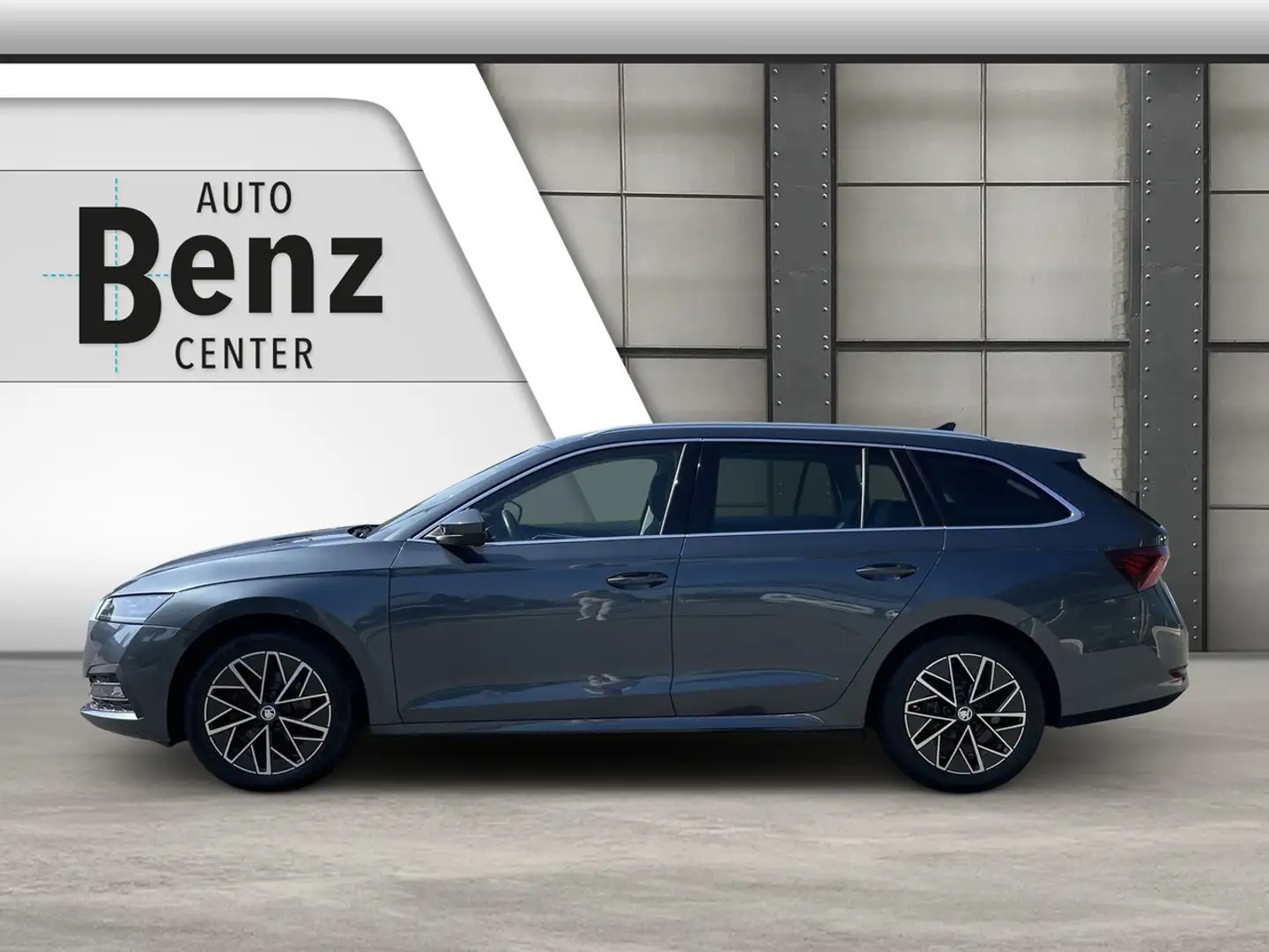 Skoda Octavia COMBI 2.0 TDI DSG STYLE *HUD*PANO*SHZ* Klima Navi Grau - 2