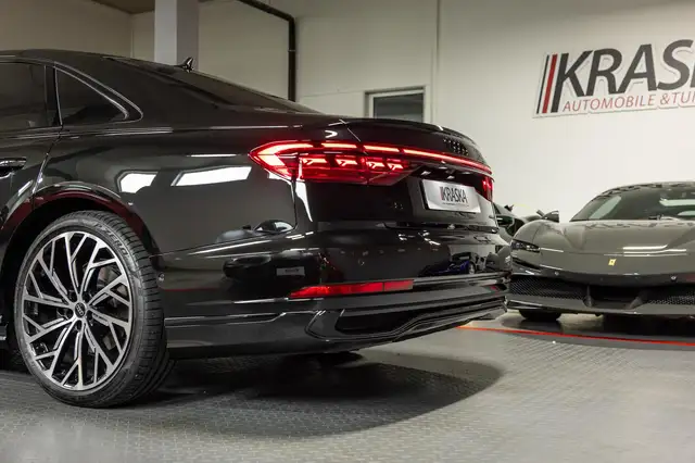 Audi A8 view 13