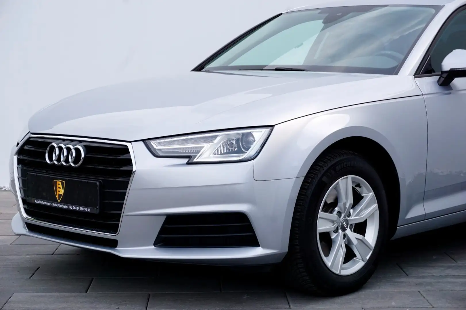 Audi A4 1.4 S tronic TFSI Navi ~ Xenon Argent - 2