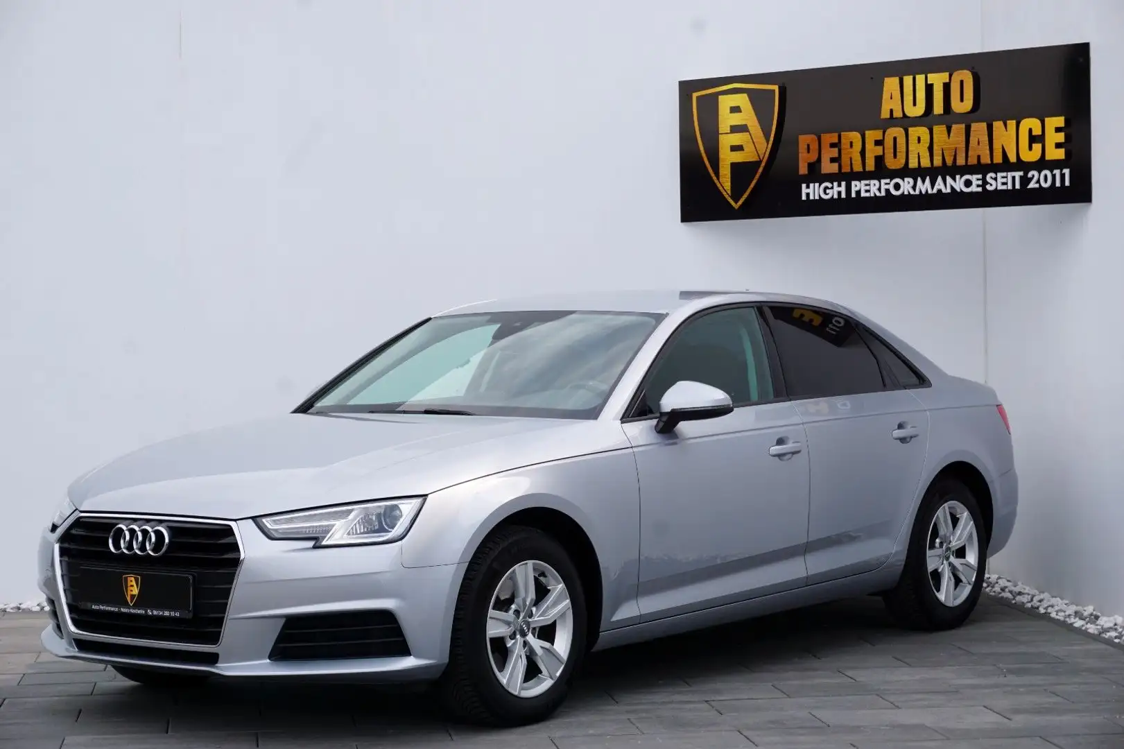Audi A4 1.4 S tronic TFSI Navi ~ Xenon Argent - 1