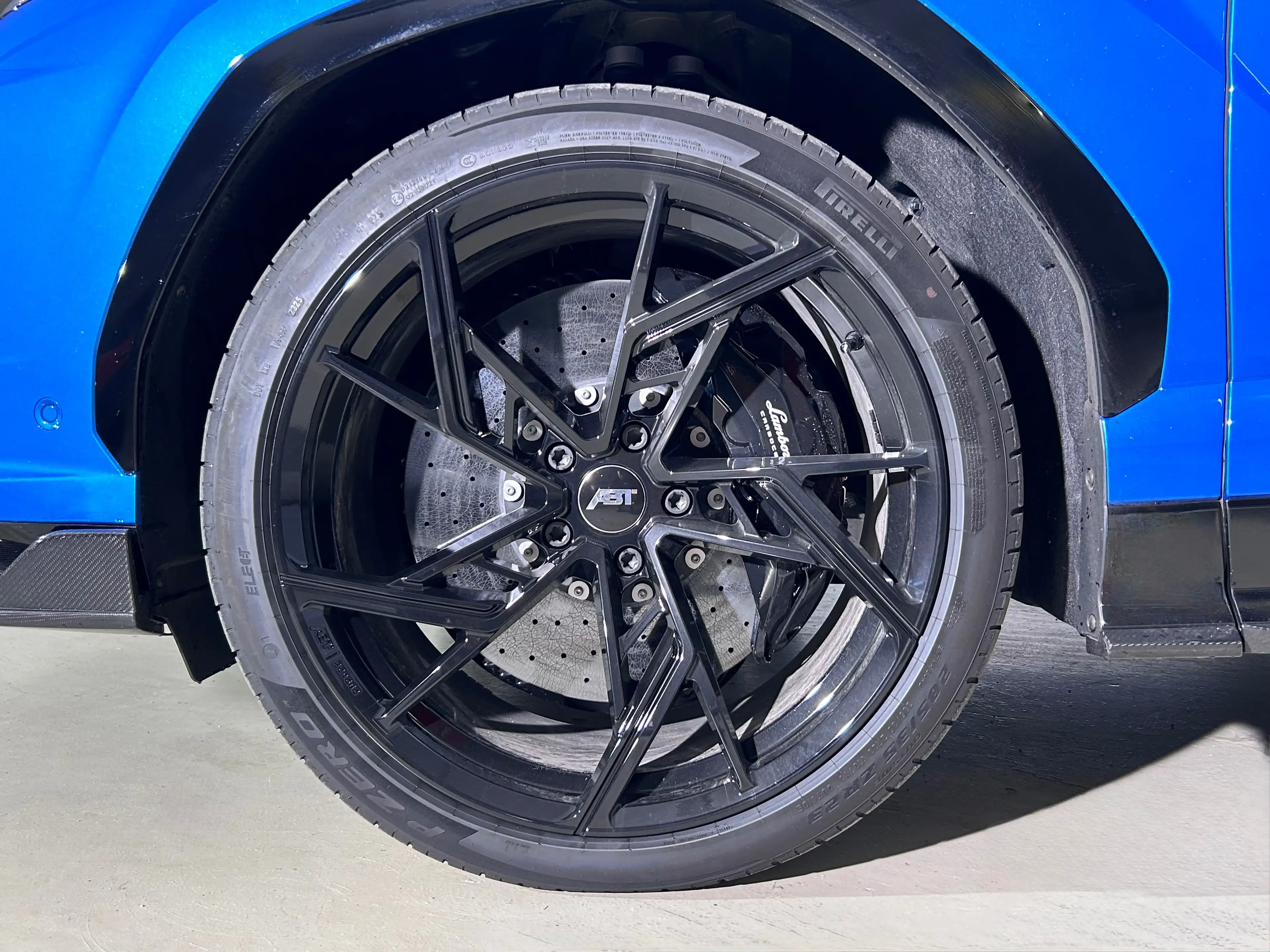 Lamborghini Urus Urus SE ABT Sportsline/Full Carbon/Stock — photo 6