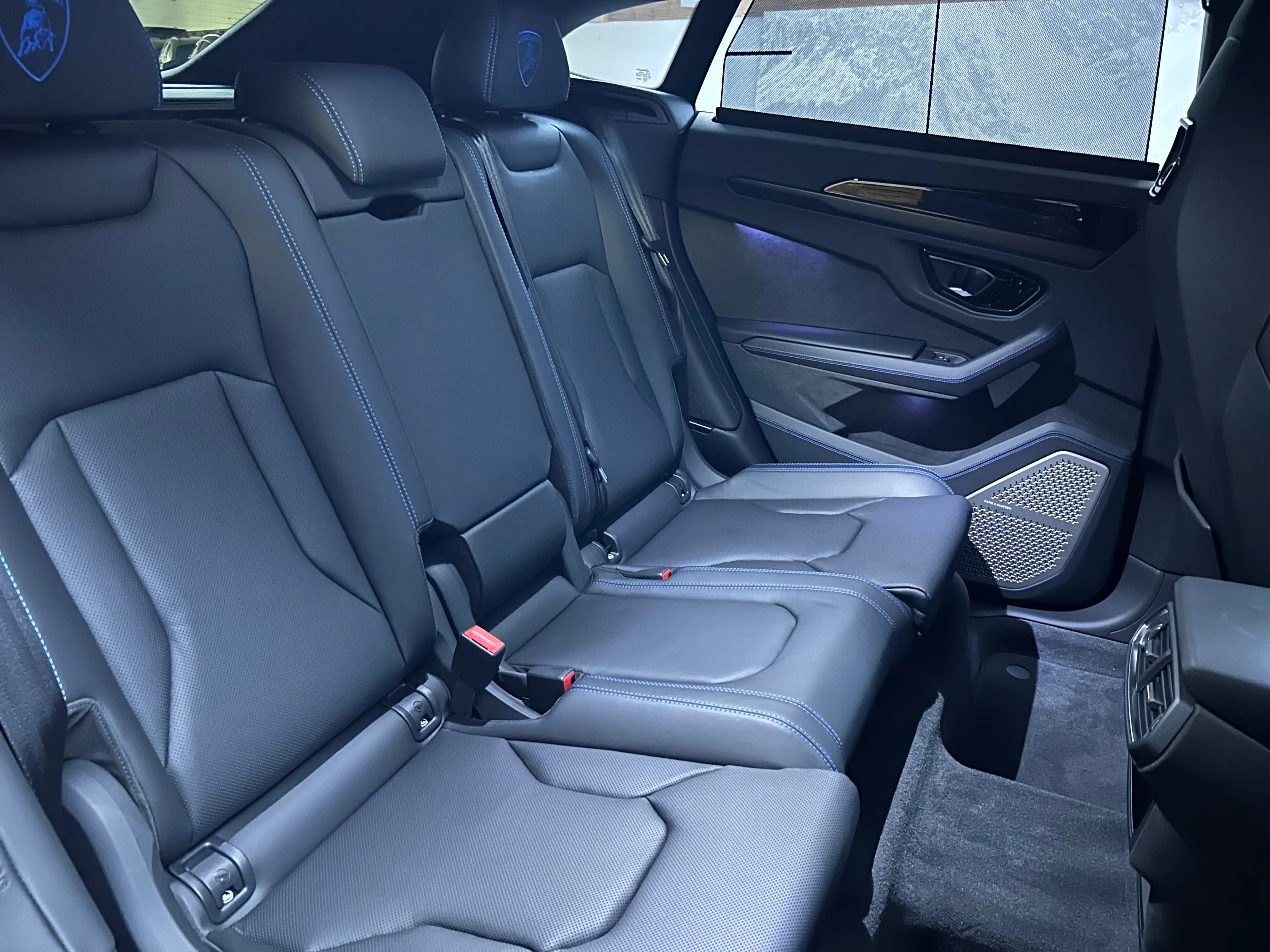 Lamborghini Urus Urus SE ABT Sportsline/Full Carbon/Stock — photo 12
