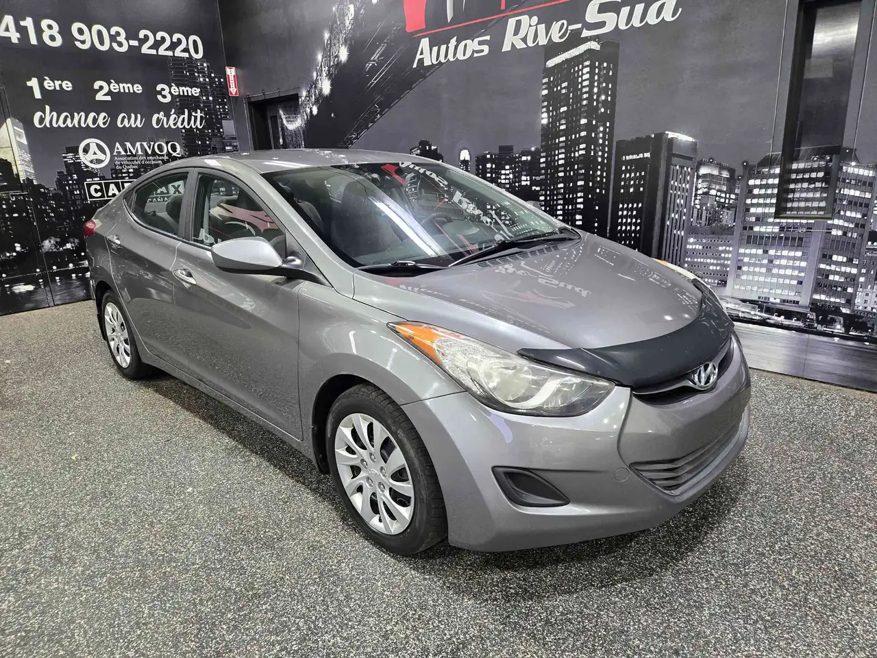 Hyundai ELANTRA снимка Hyundai ELANTRA