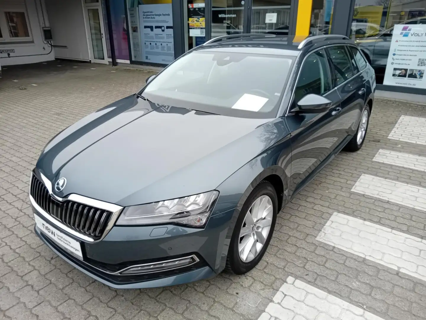 Skoda Superb Combi 1.5 TSI ACT Style DSG Grau - 1