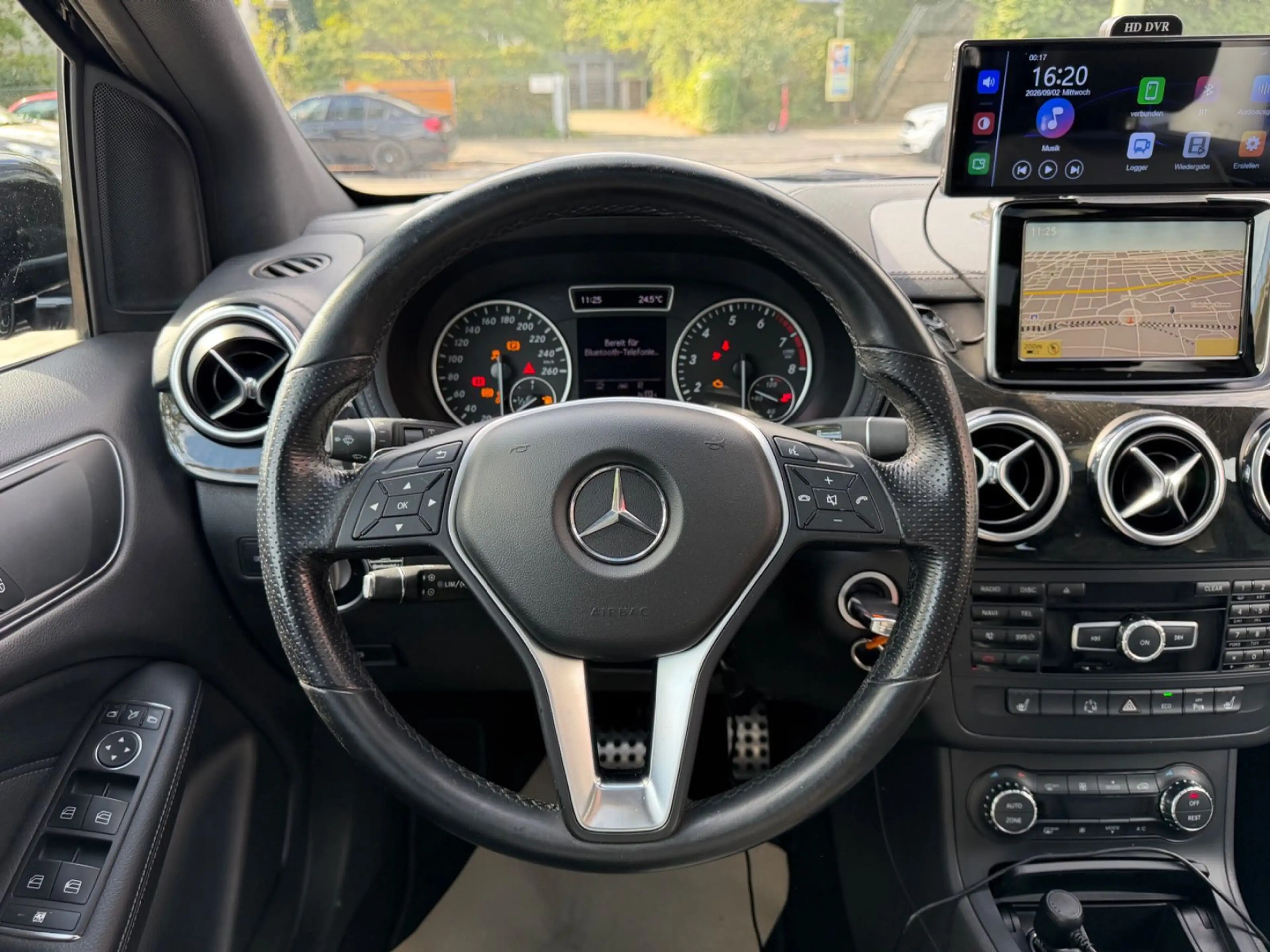 Mercedes-Benz B 200 *Leder*Pano*Kamera* — photo 10