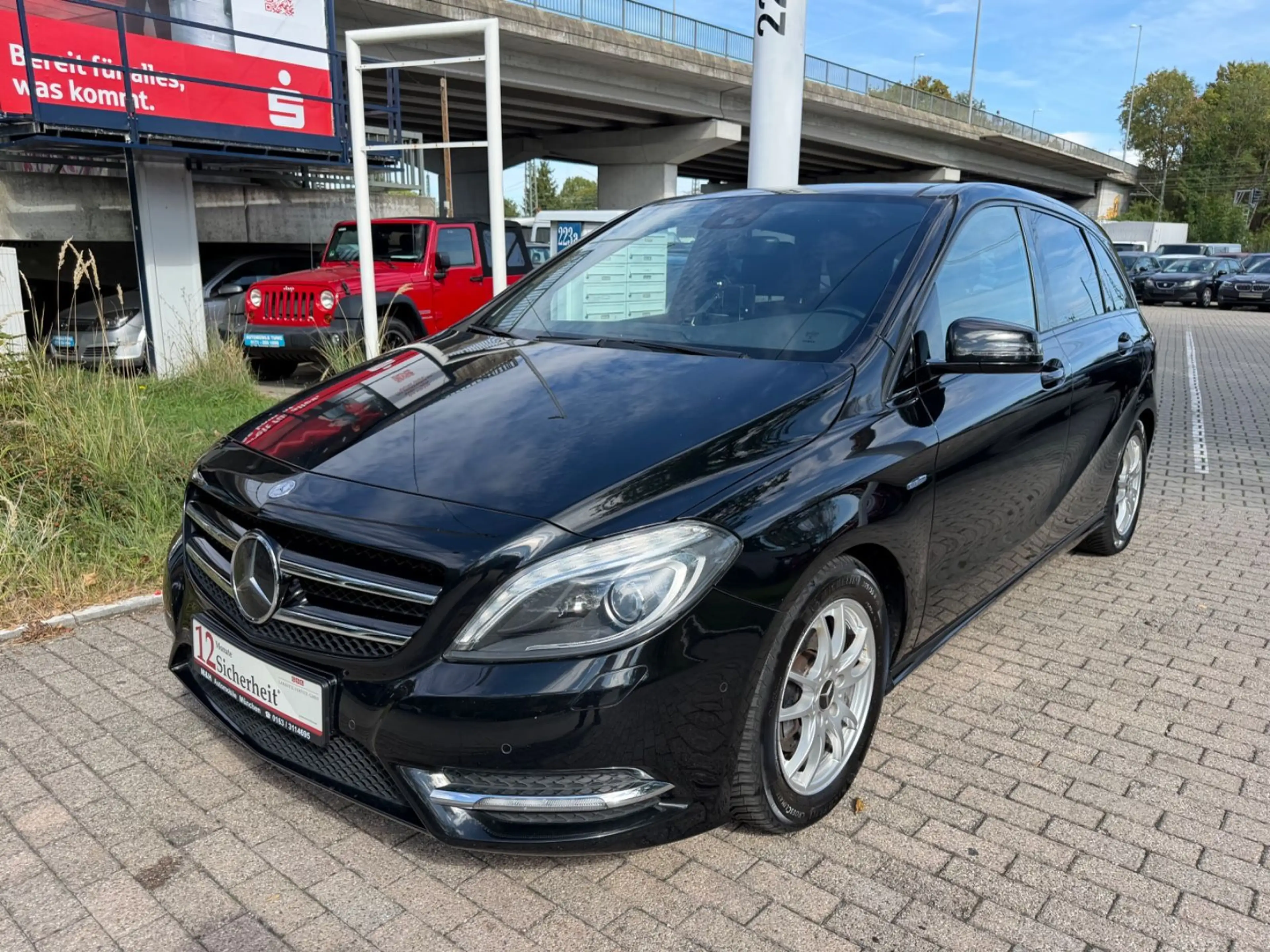 Mercedes-Benz B 200 *Leder*Pano*Kamera*