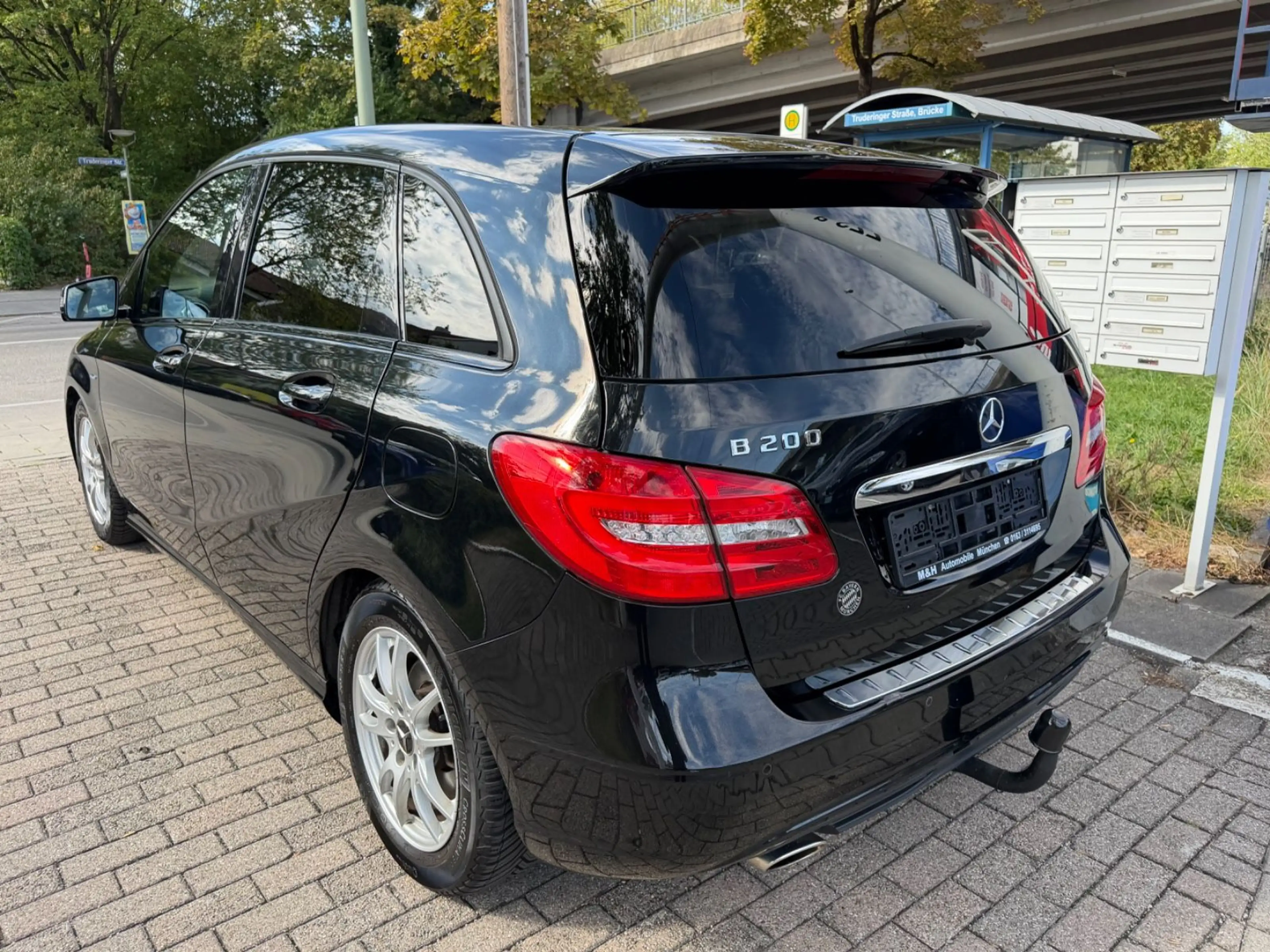 Mercedes-Benz B 200 *Leder*Pano*Kamera* — photo 7